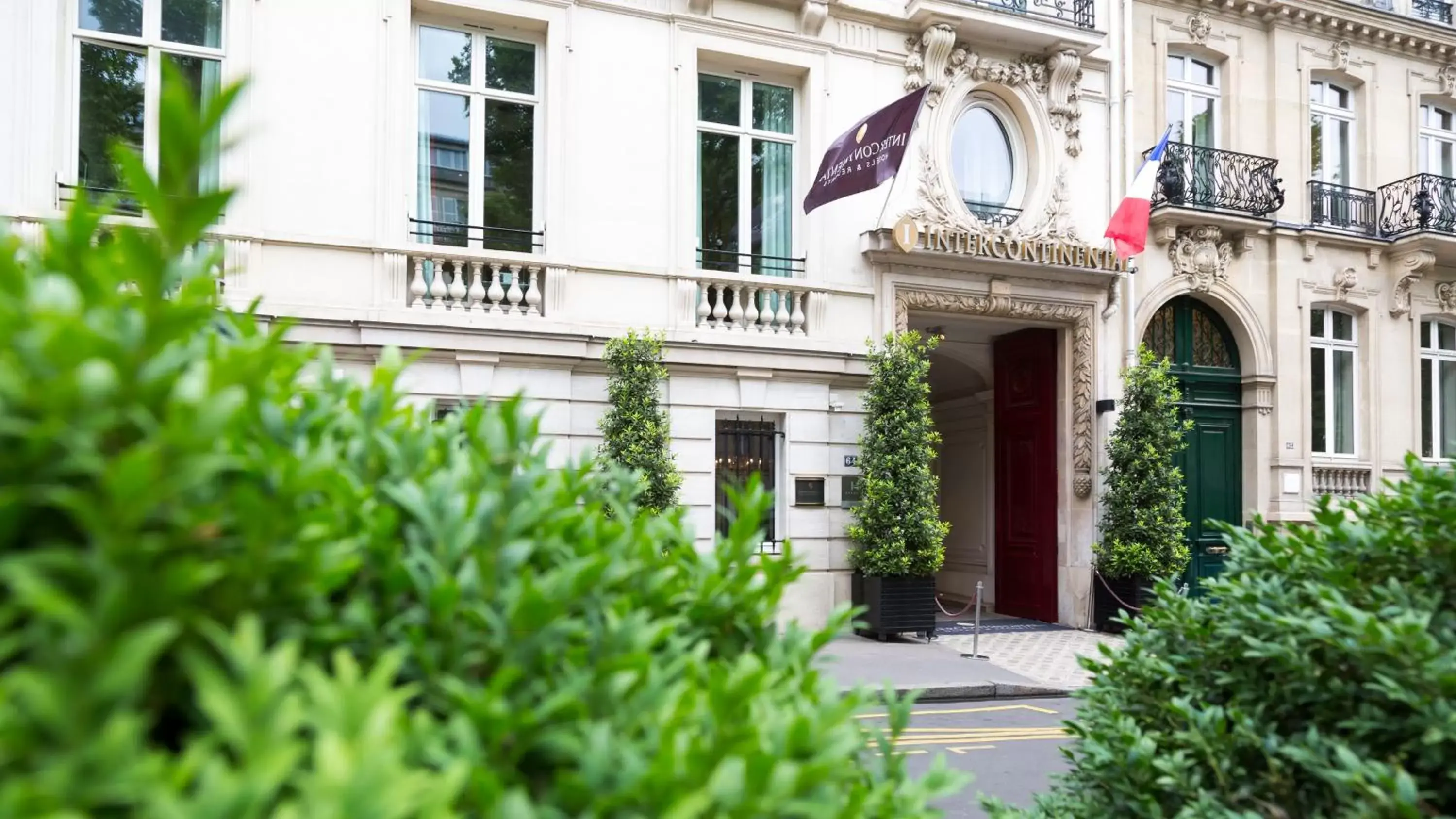 Property Building in InterContinental Paris Champs Elysées Etoile, an IHG Hotel