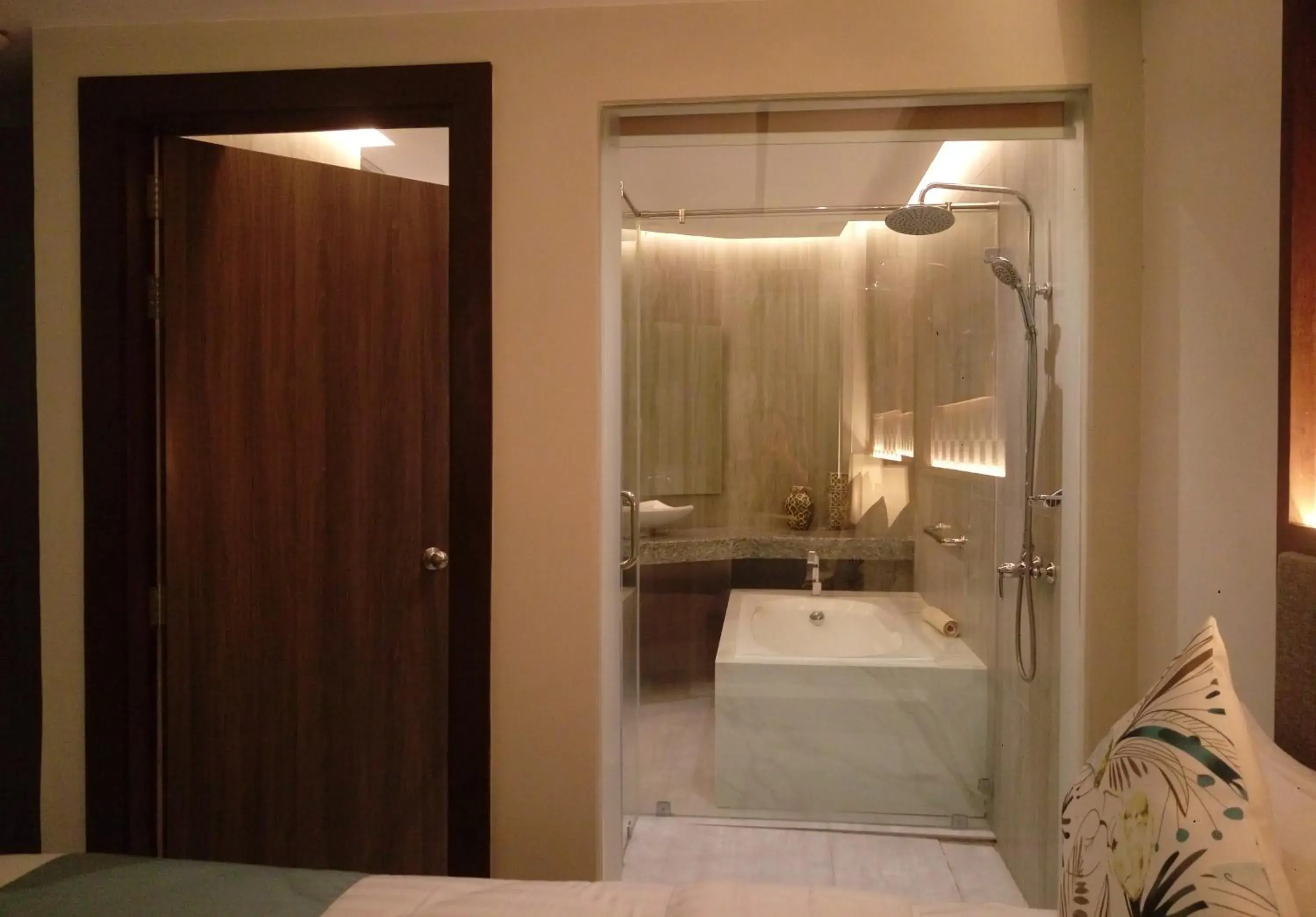 Bathroom in J7 Plaza Hotel
