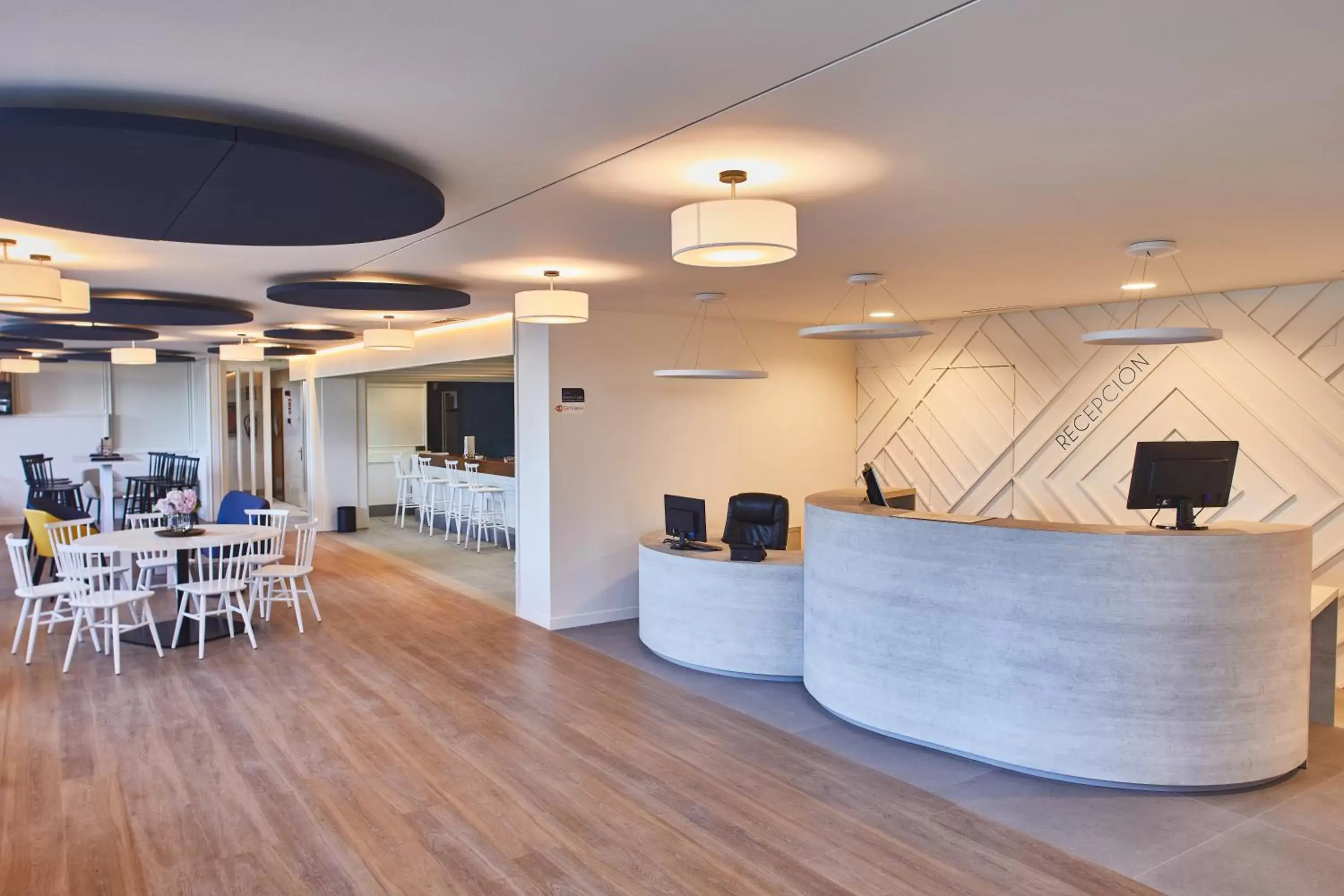 Lobby or reception in Silken Río Santander Lobby or reception in Silken Río Santander