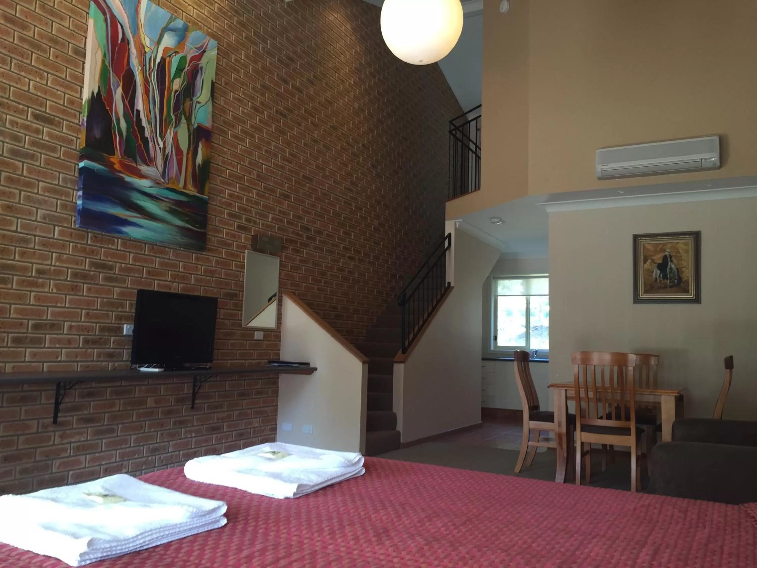 Living room, Bed in Bright on Track