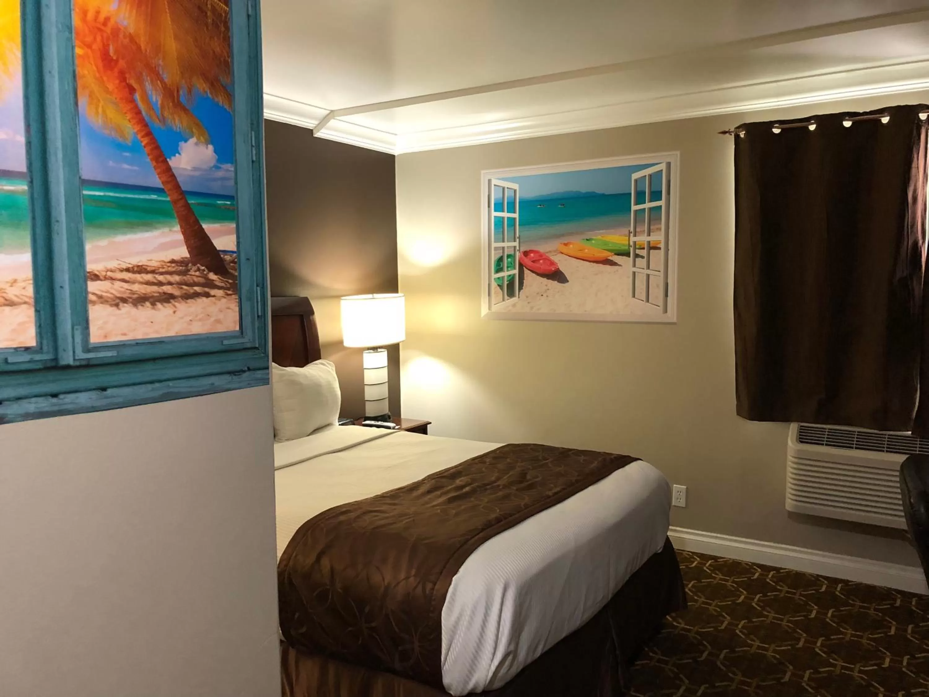 Bedroom, Bed in Knights Inn Los Angeles Central / Convention Center Area