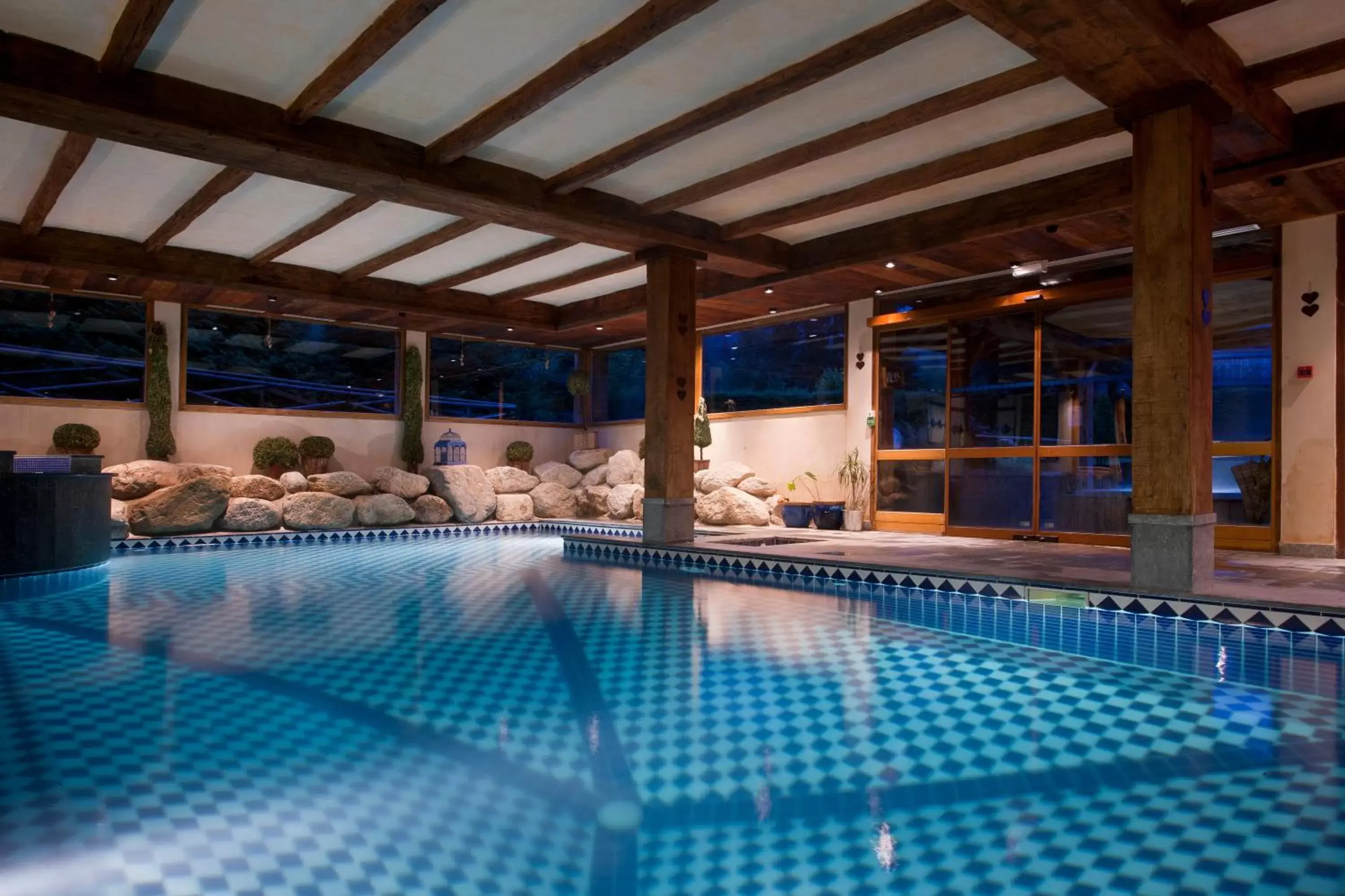 Swimming Pool in Les Grands Montets Hotel & Spa