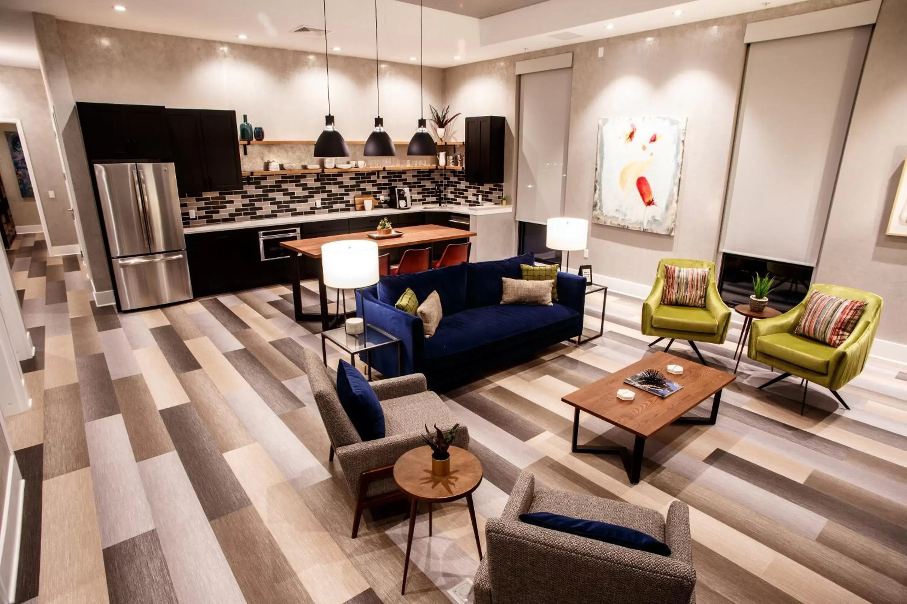 Kitchen or kitchenette, Seating Area in Hotel Rock Lititz