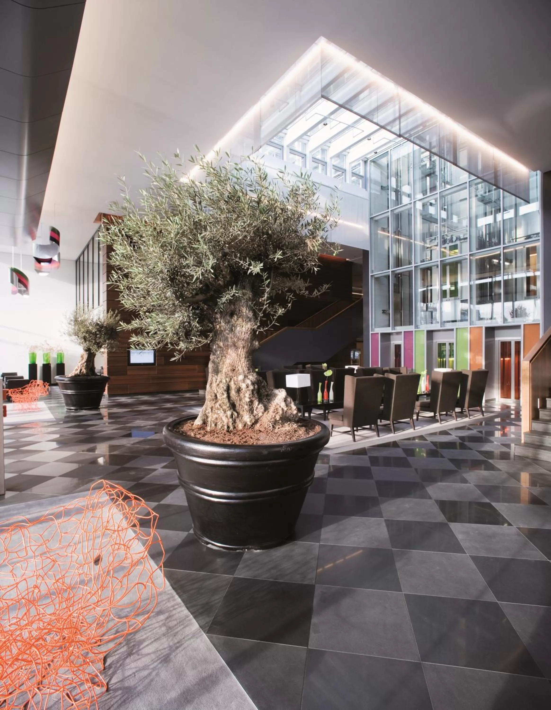 Lobby or reception in Mövenpick Hotel Stuttgart Airport