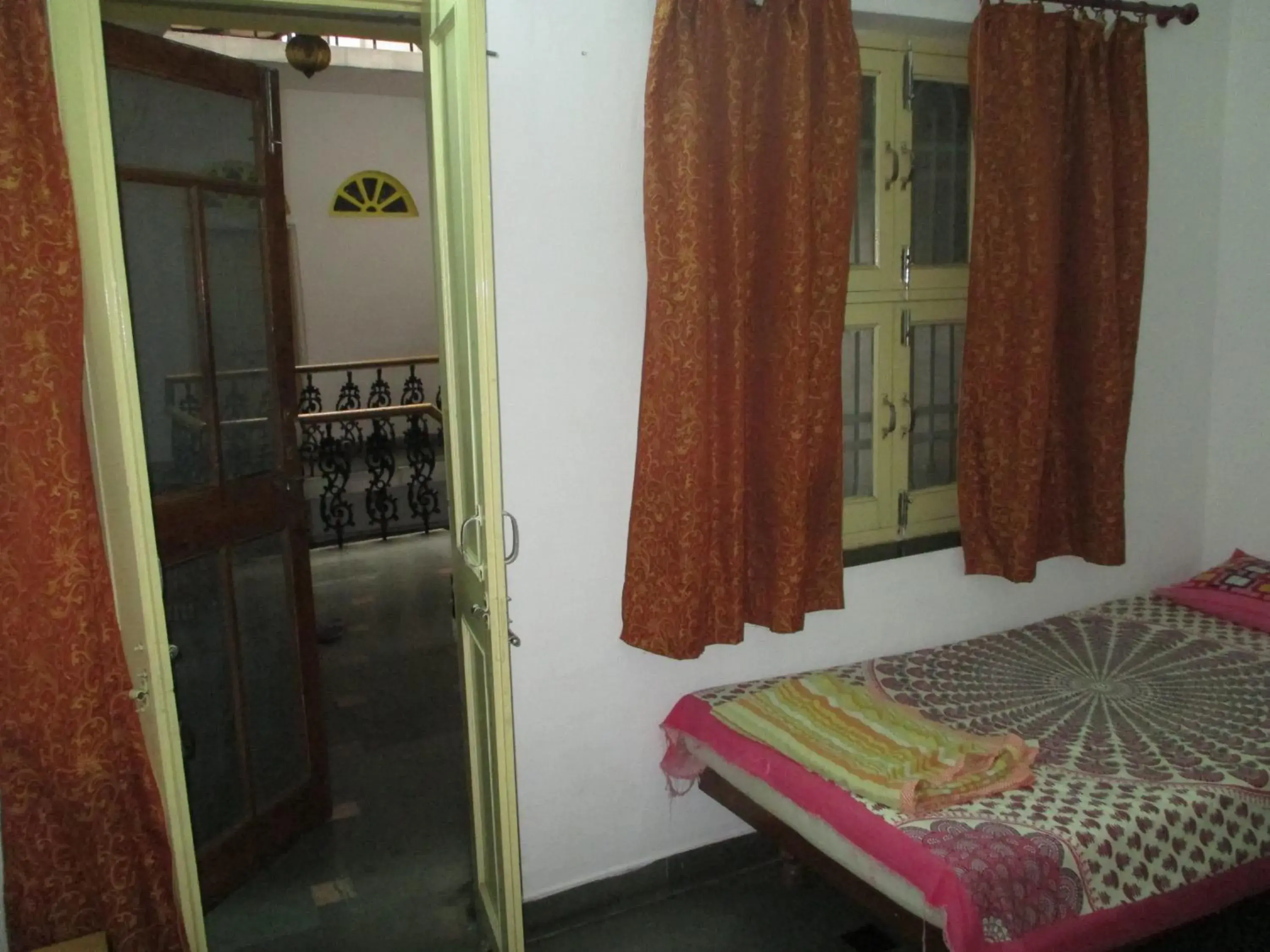 Bed in Udai Haveli Guest House Bed in Udai Haveli Guest House