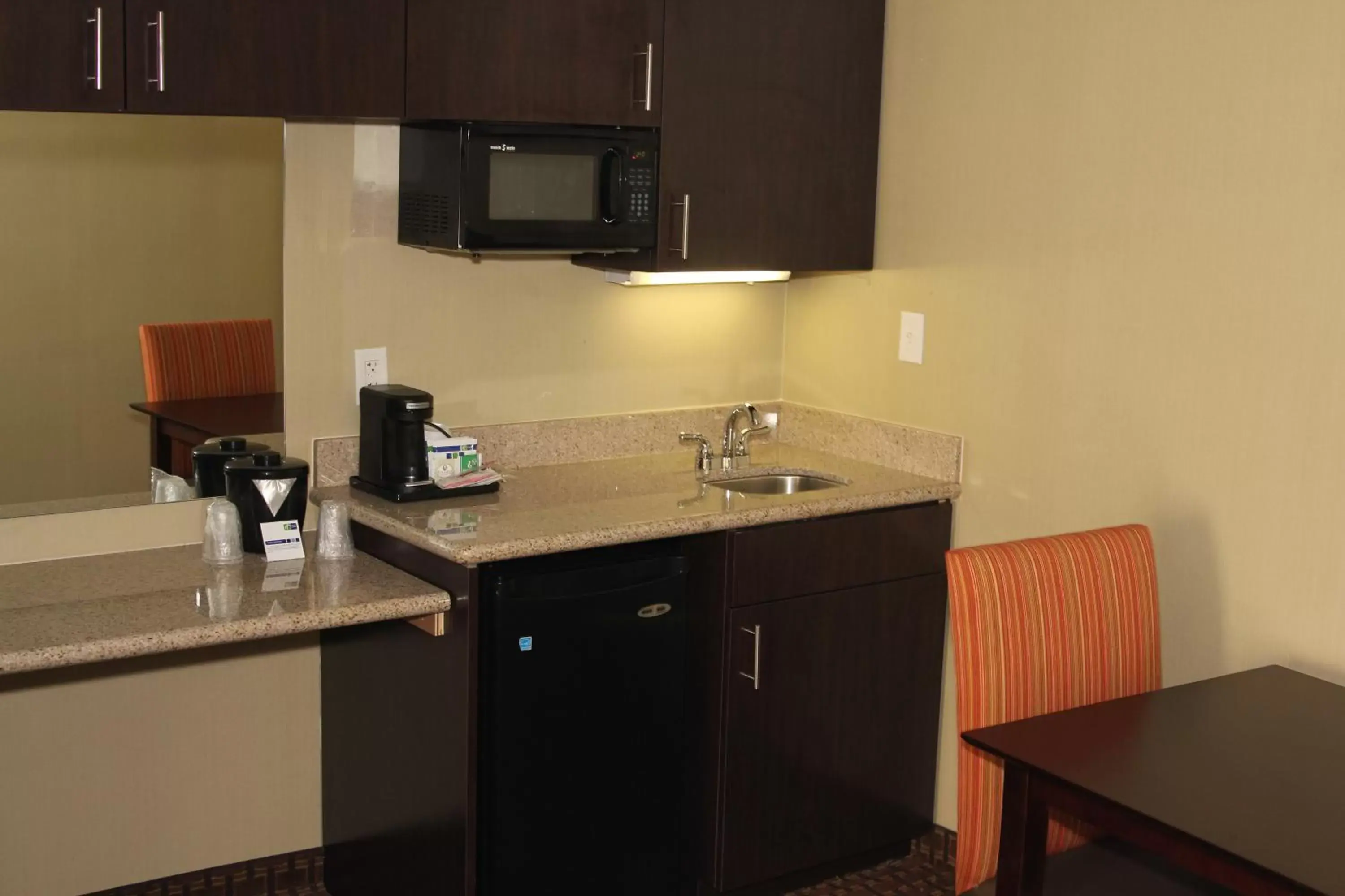 Kitchen or kitchenette, Kitchen/Kitchenette in Holiday Inn Express Hotel & Suites Indianapolis W - Airport Area, an IHG Hotel