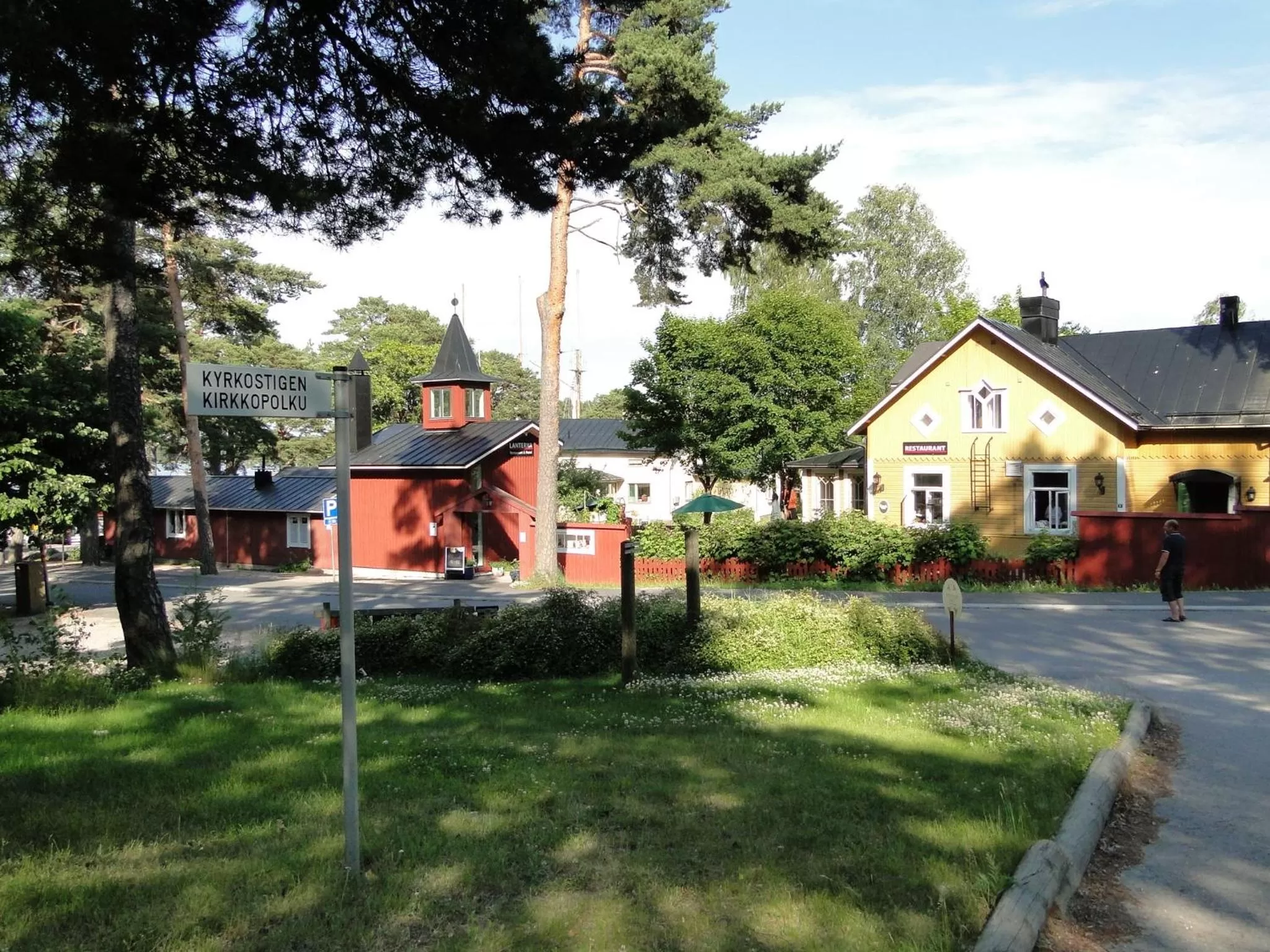 Facade/entrance in Hotel & Cafe Lanterna