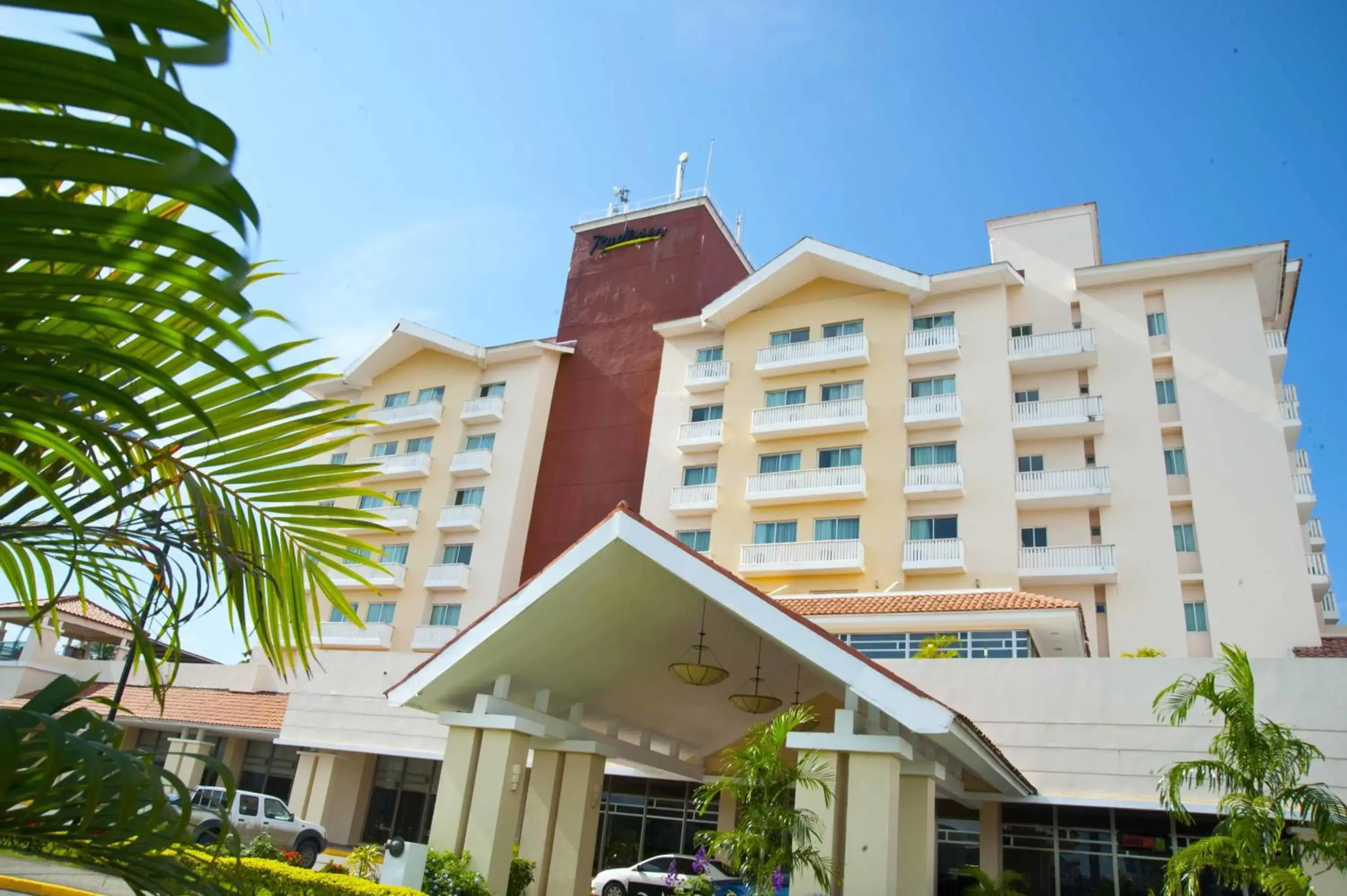 Property building in Radisson Colon 2,000 Hotel & Casino Property building in Radisson Colon 2,000 Hotel & Casino