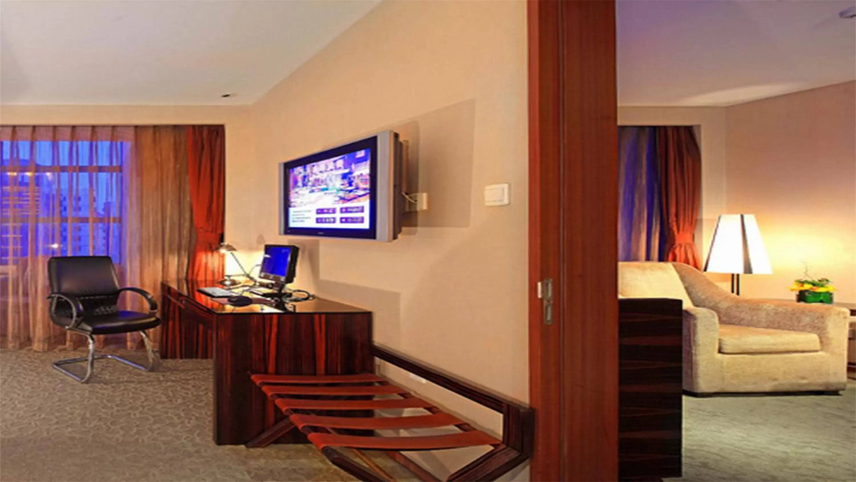 Photo of the whole room, TV/Entertainment Center in Marco Polo Parkside, Beijing