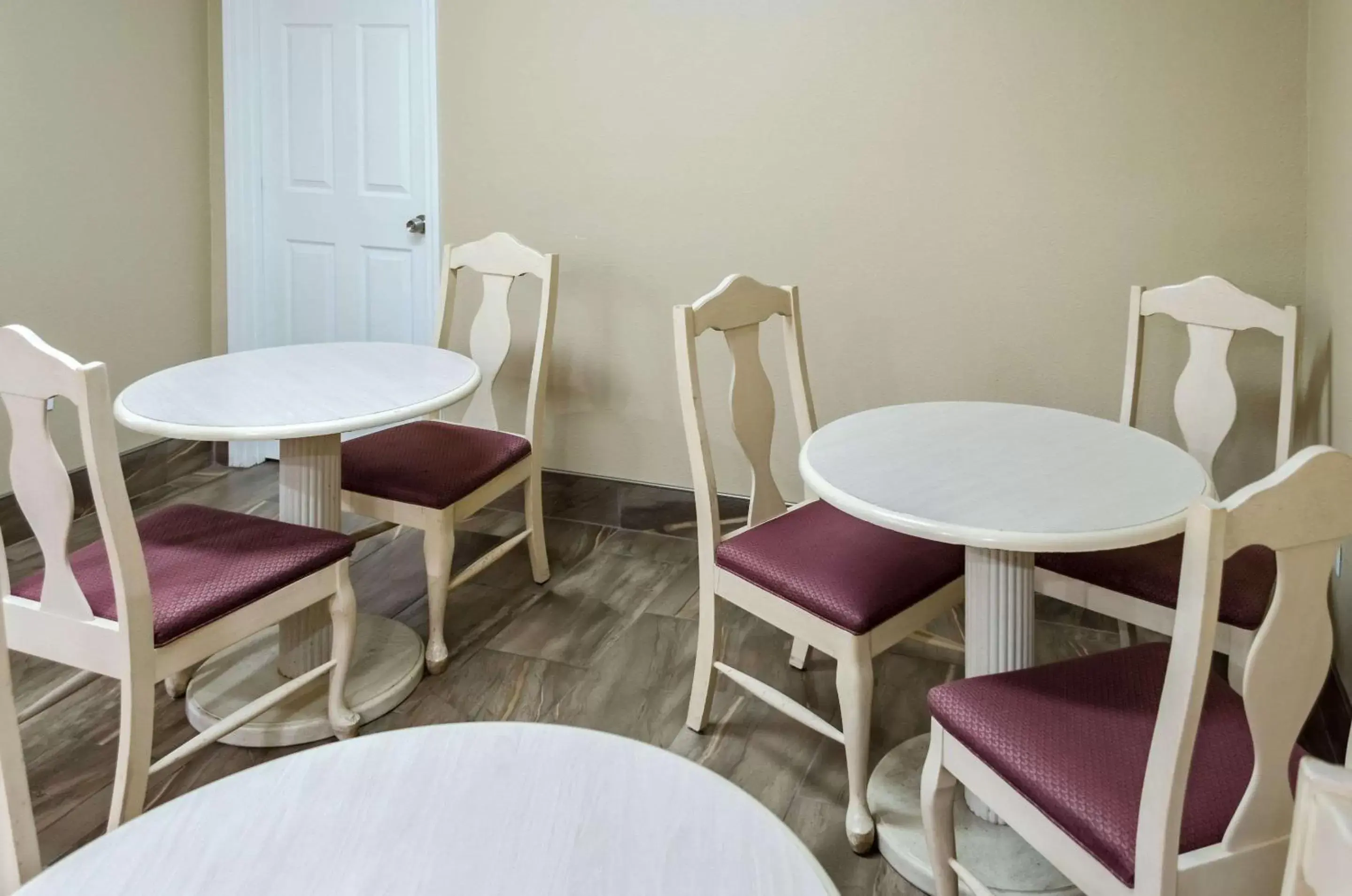 Restaurant/places to eat, Dining Area in Rodeway Inn Vicksburg