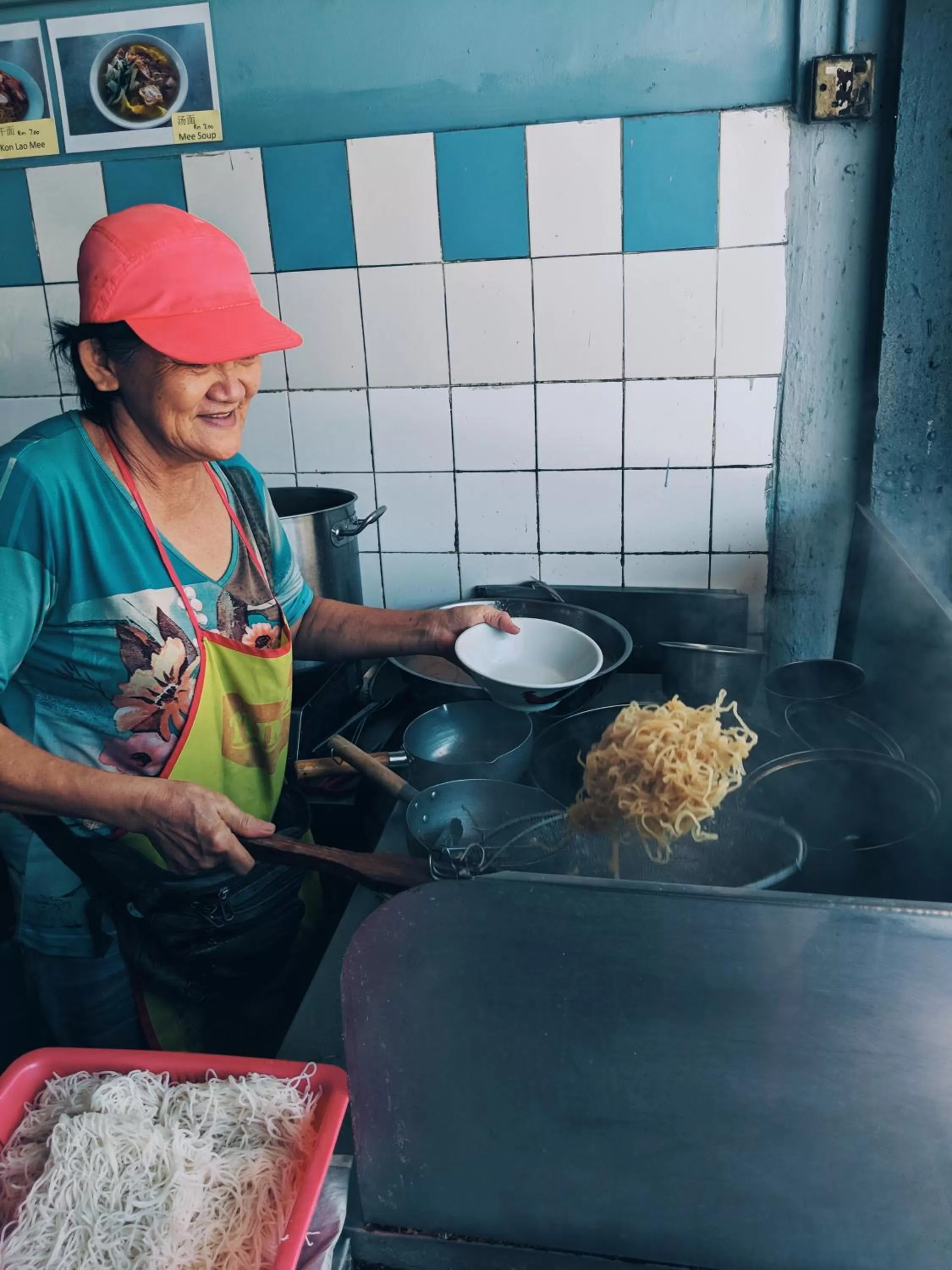 Staff in Hin Loi Guesthouse
