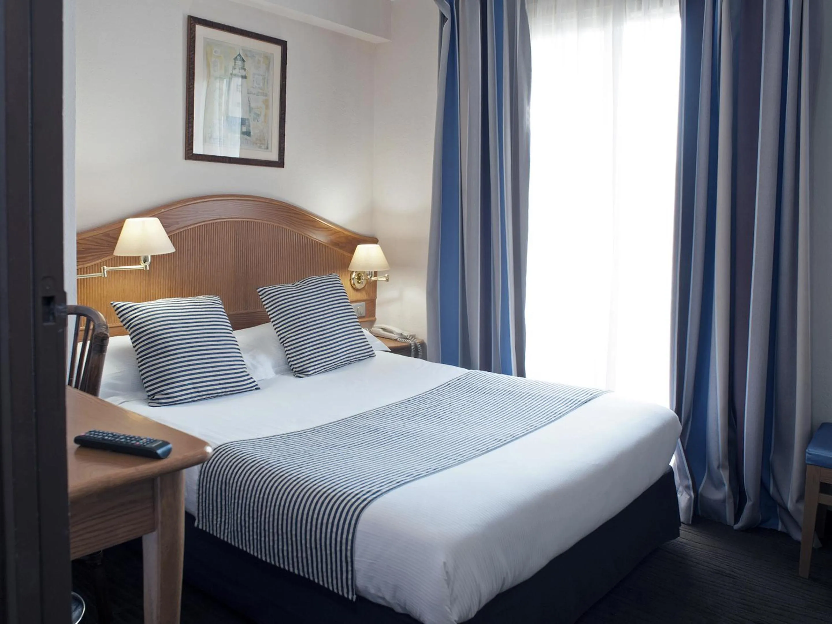 Bedroom, Bed in Hôtel Esprit d'Azur