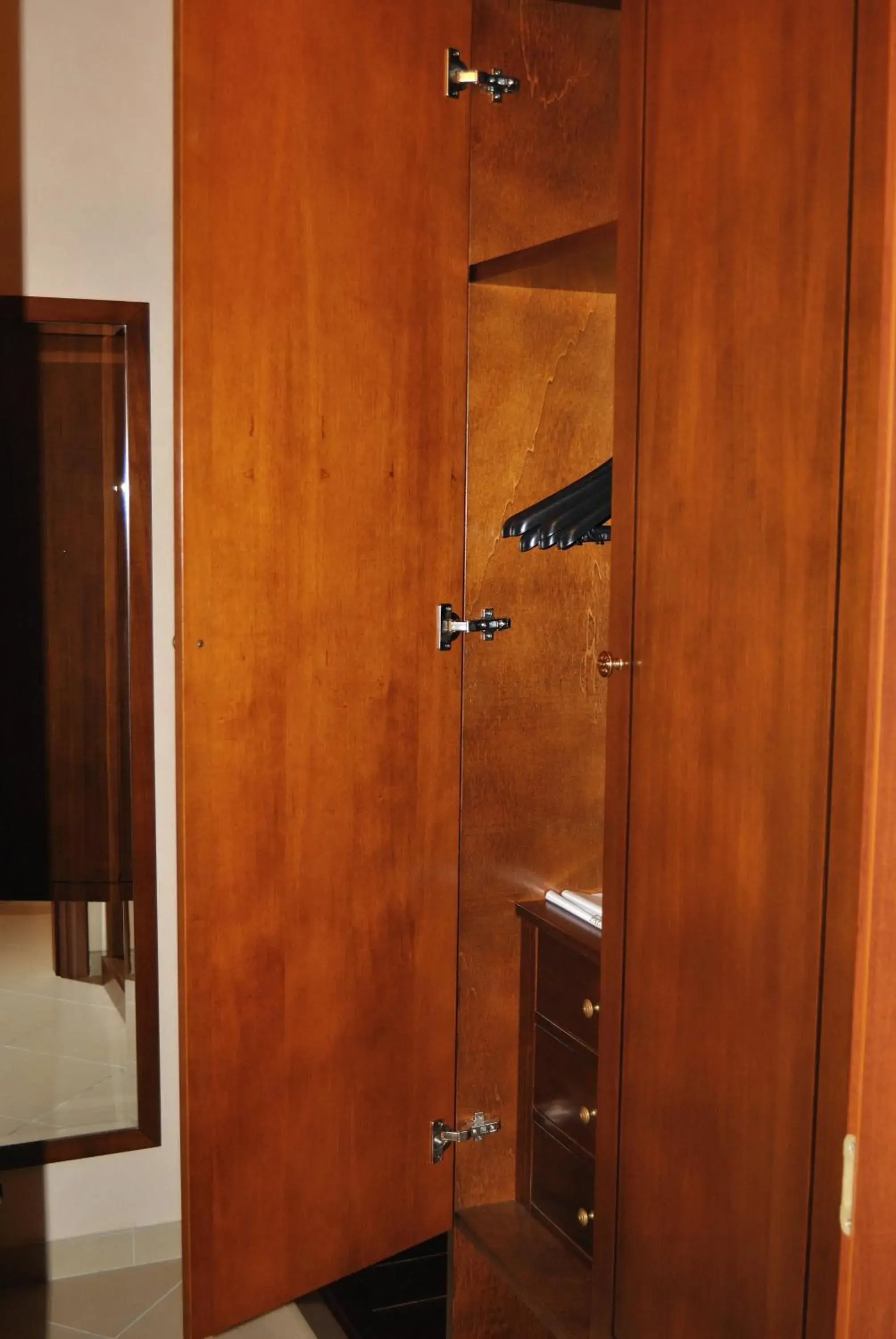 wardrobe, Bathroom in Hotel Federico II