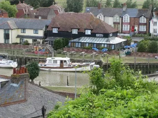 Garden in The River Haven Hotel