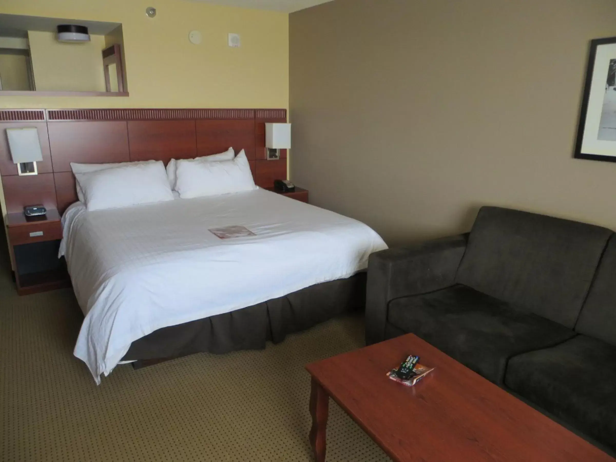 Bed in Canad Inns Destination Center Grand Forks