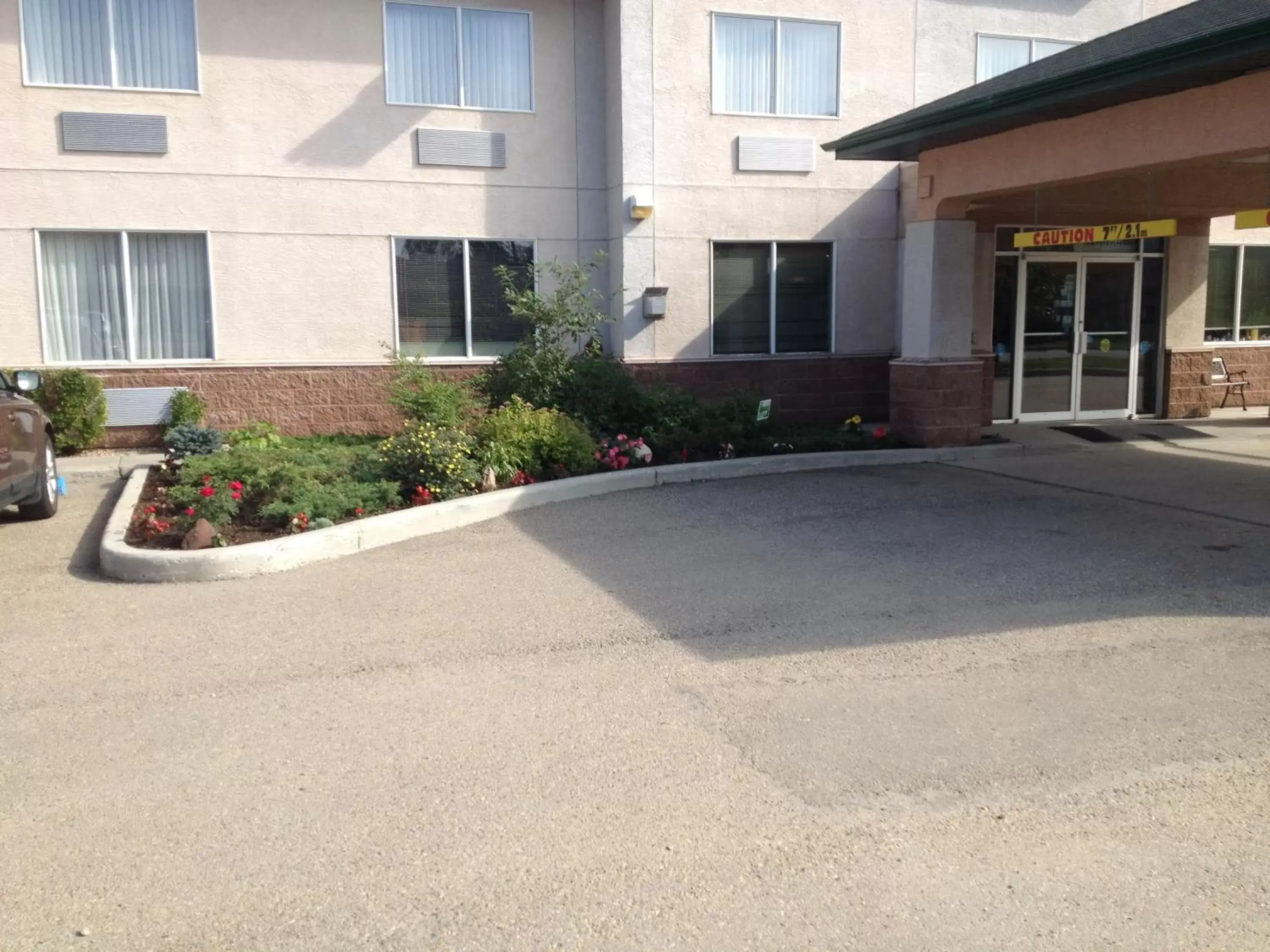 Facade/entrance, Property Building in Lakeview Inns & Suites - Whitecourt