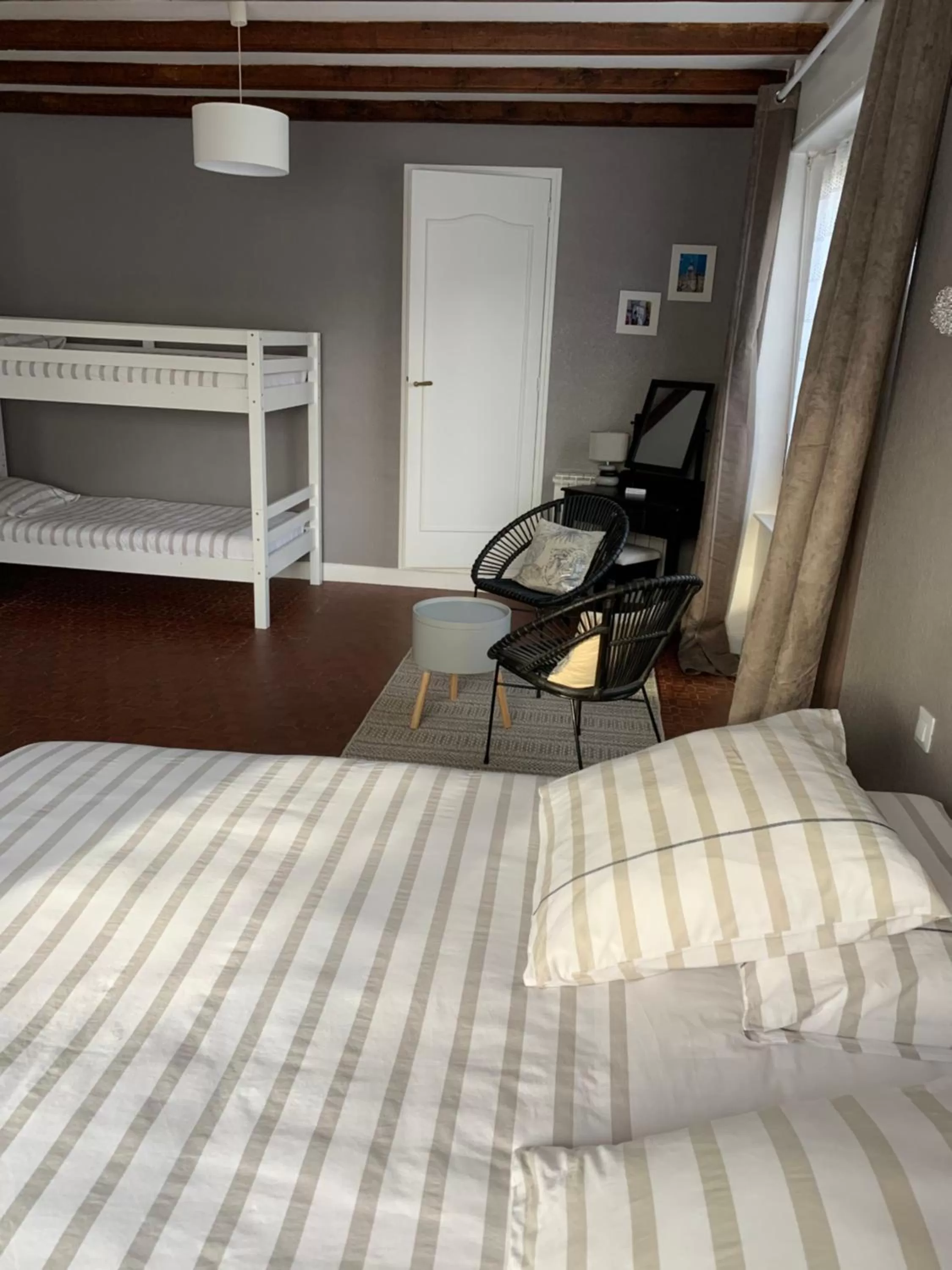 Photo of the whole room in Ker-Loën