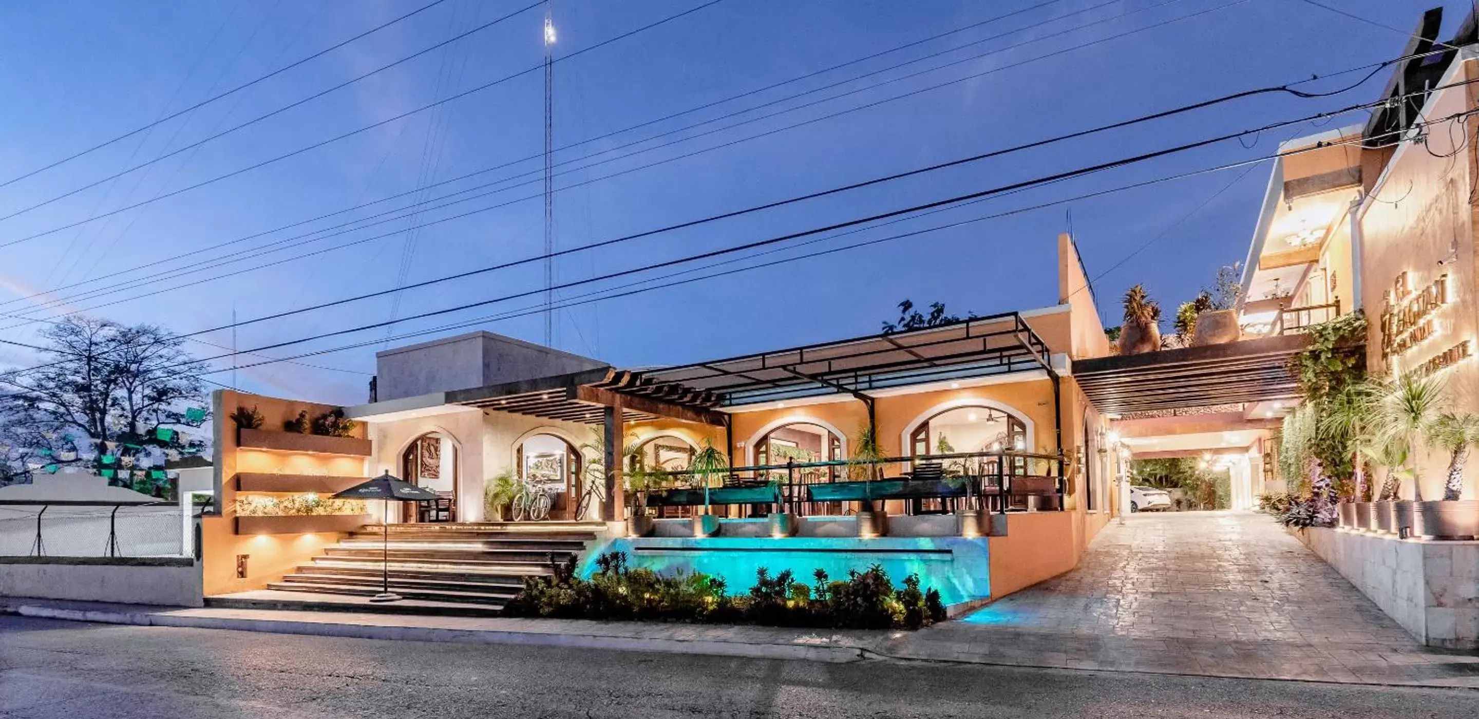 Property Building in El Zaguán Colonial by GuruHotel