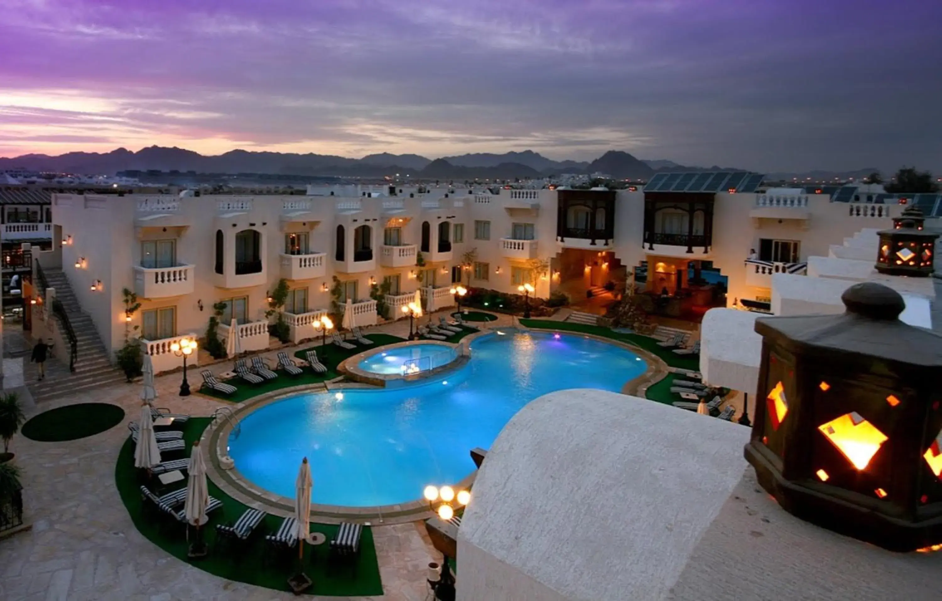 Facade/entrance, Pool View in Oriental Rivoli Hotel & Spa