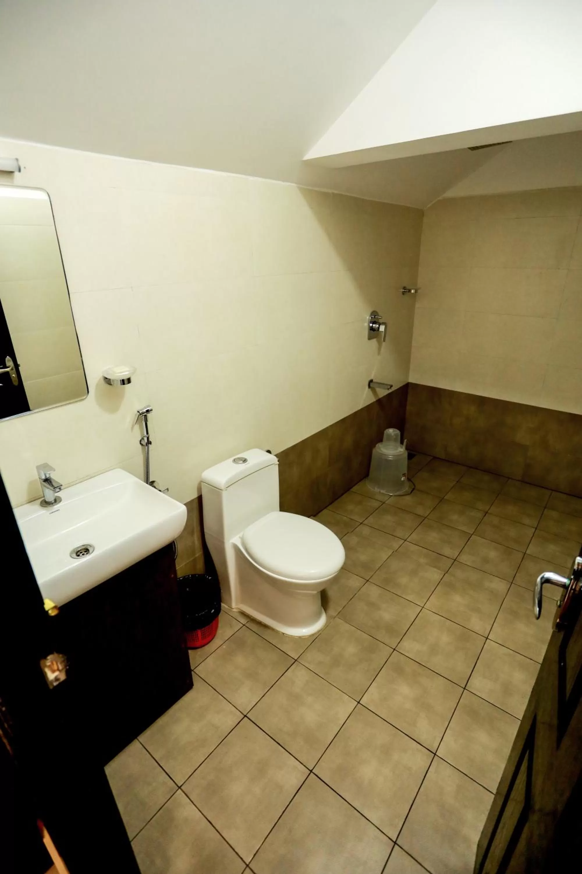 Shower, Bathroom in Edens Munnar