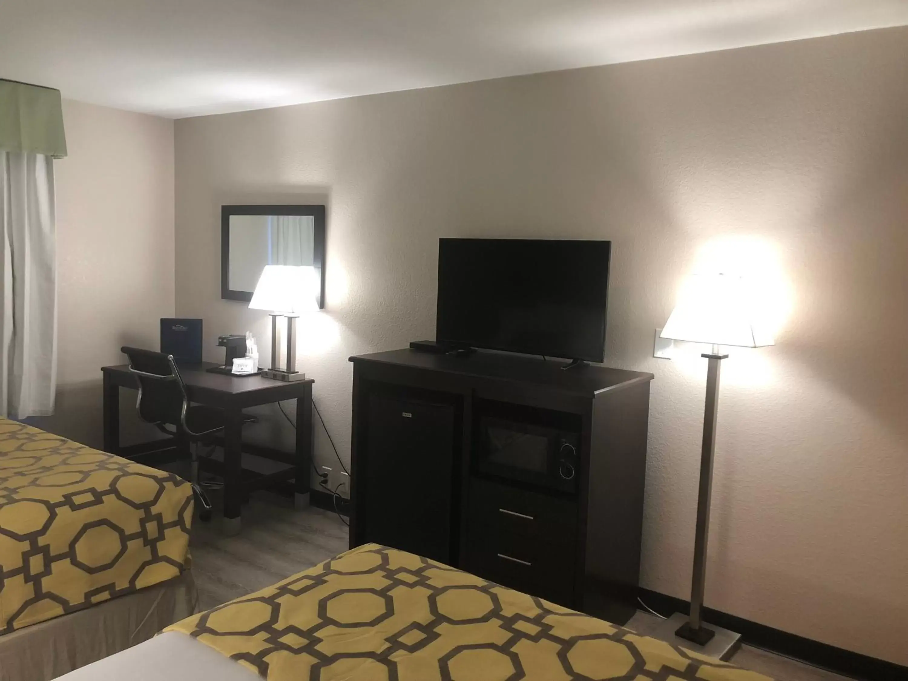 Other, TV/Entertainment Center in Baymont by Wyndham Phoenix I-10 near 51st Ave