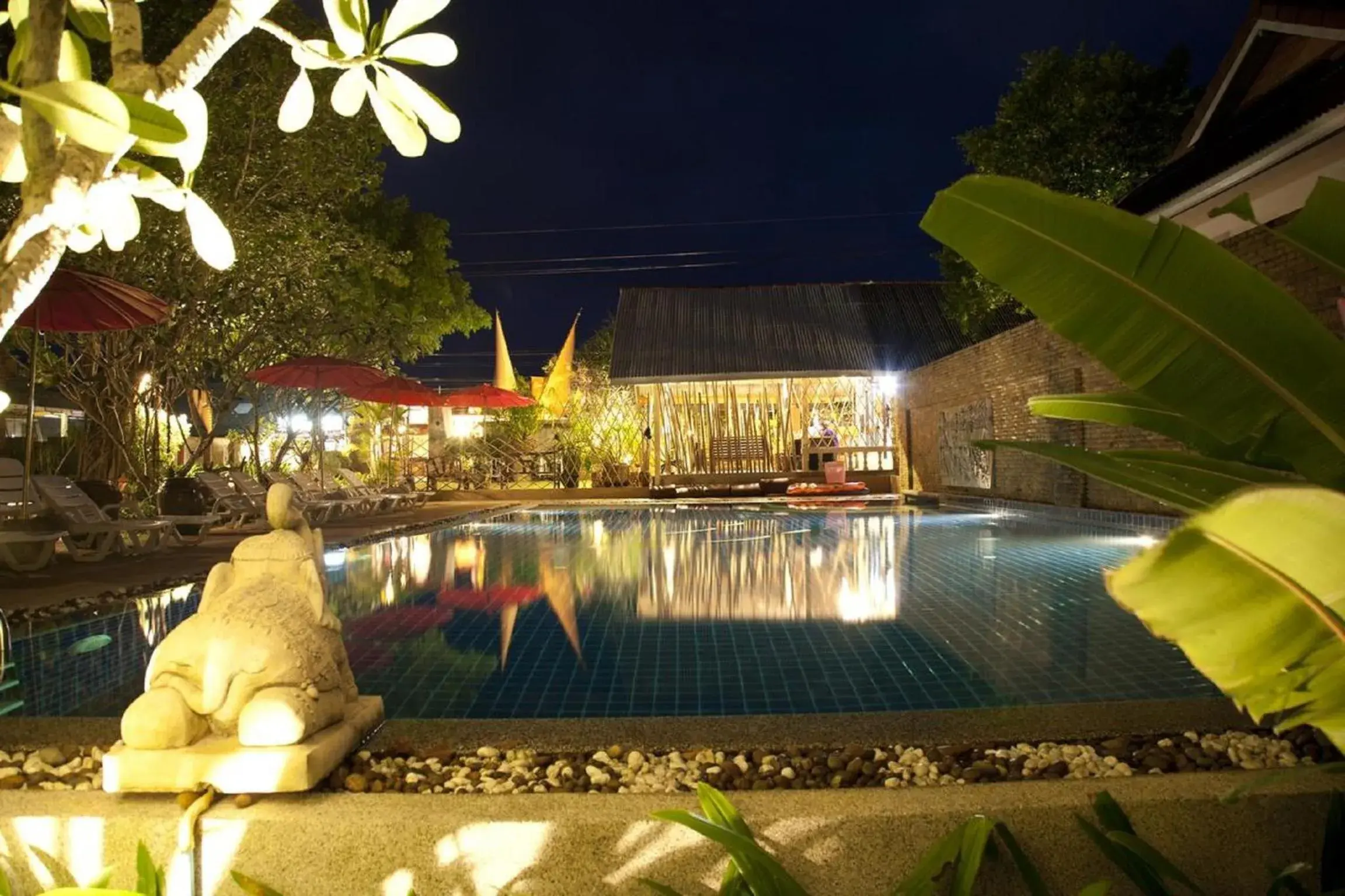 Swimming Pool in Clean Beach Resort