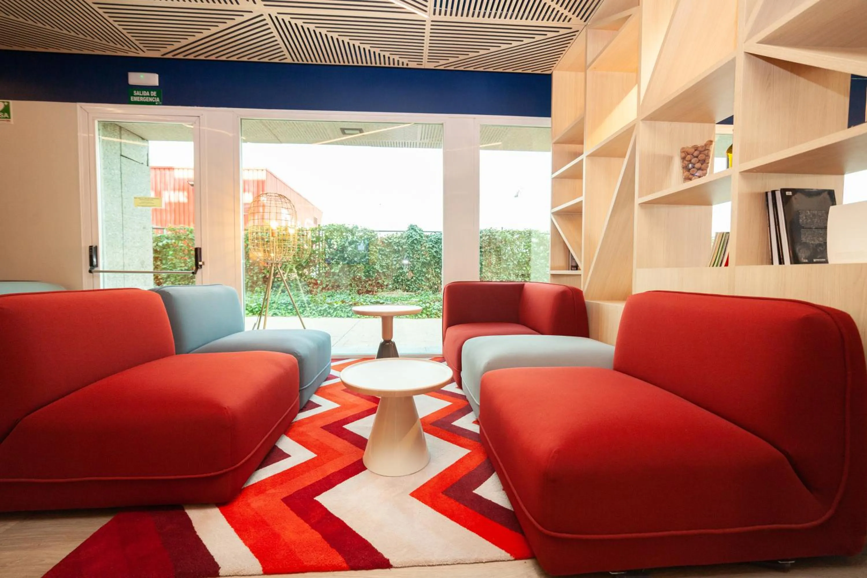 Lobby or reception in Ibis Alcala de Henares La Garena