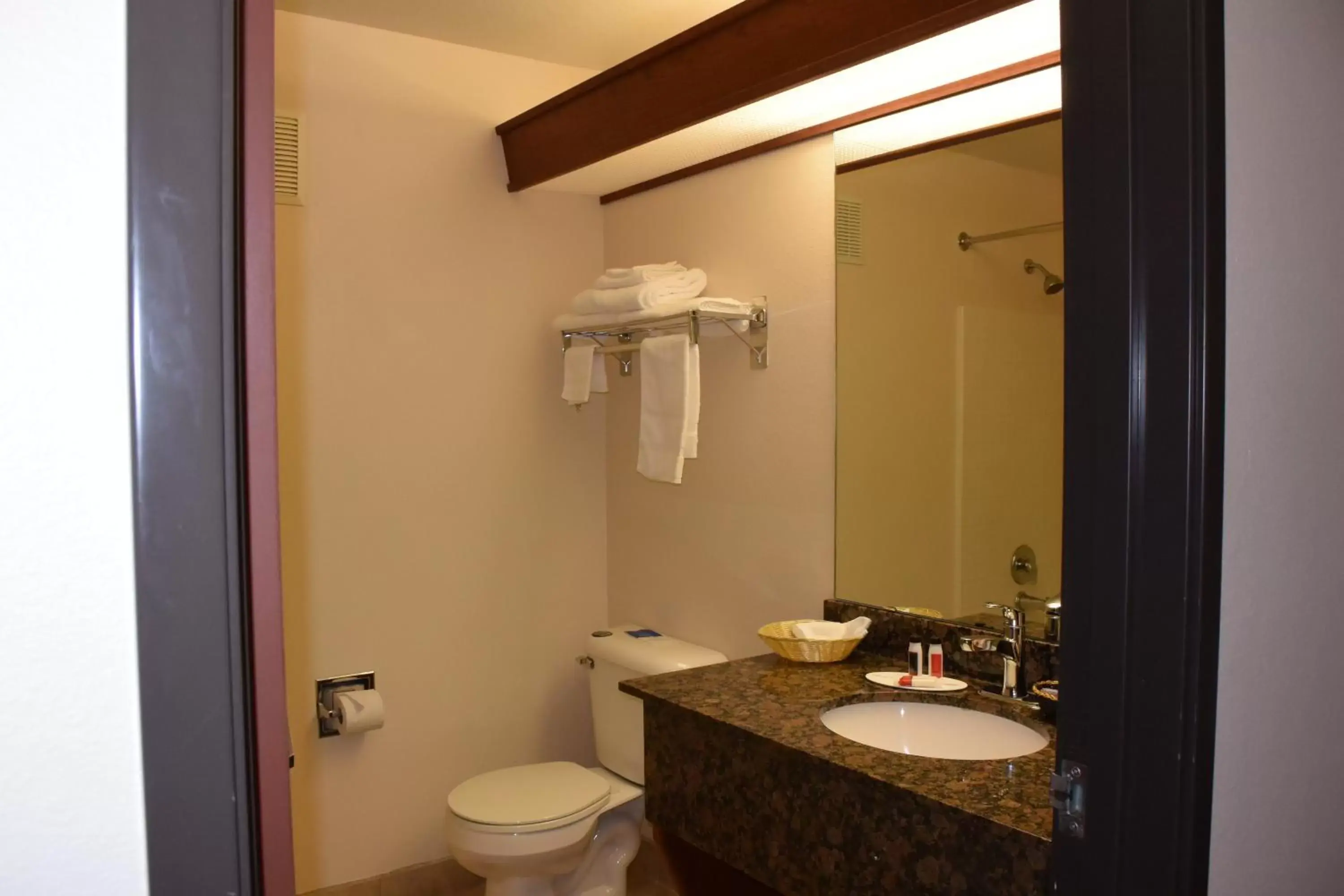 Other, Bathroom in Travelodge by Wyndham, Newberg