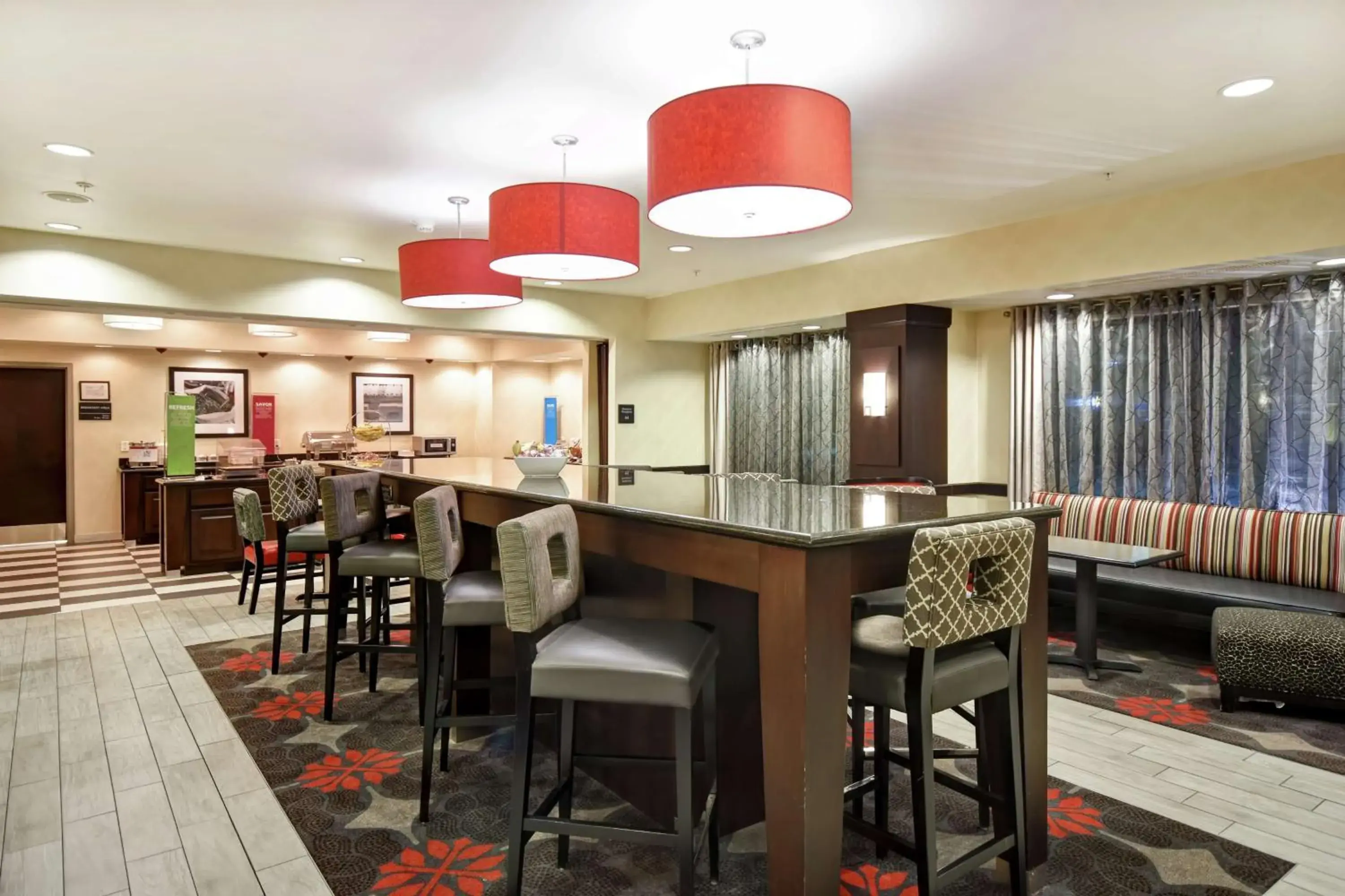 Breakfast, Restaurant/Places to Eat in Hampton Inn By Hilton Middletown