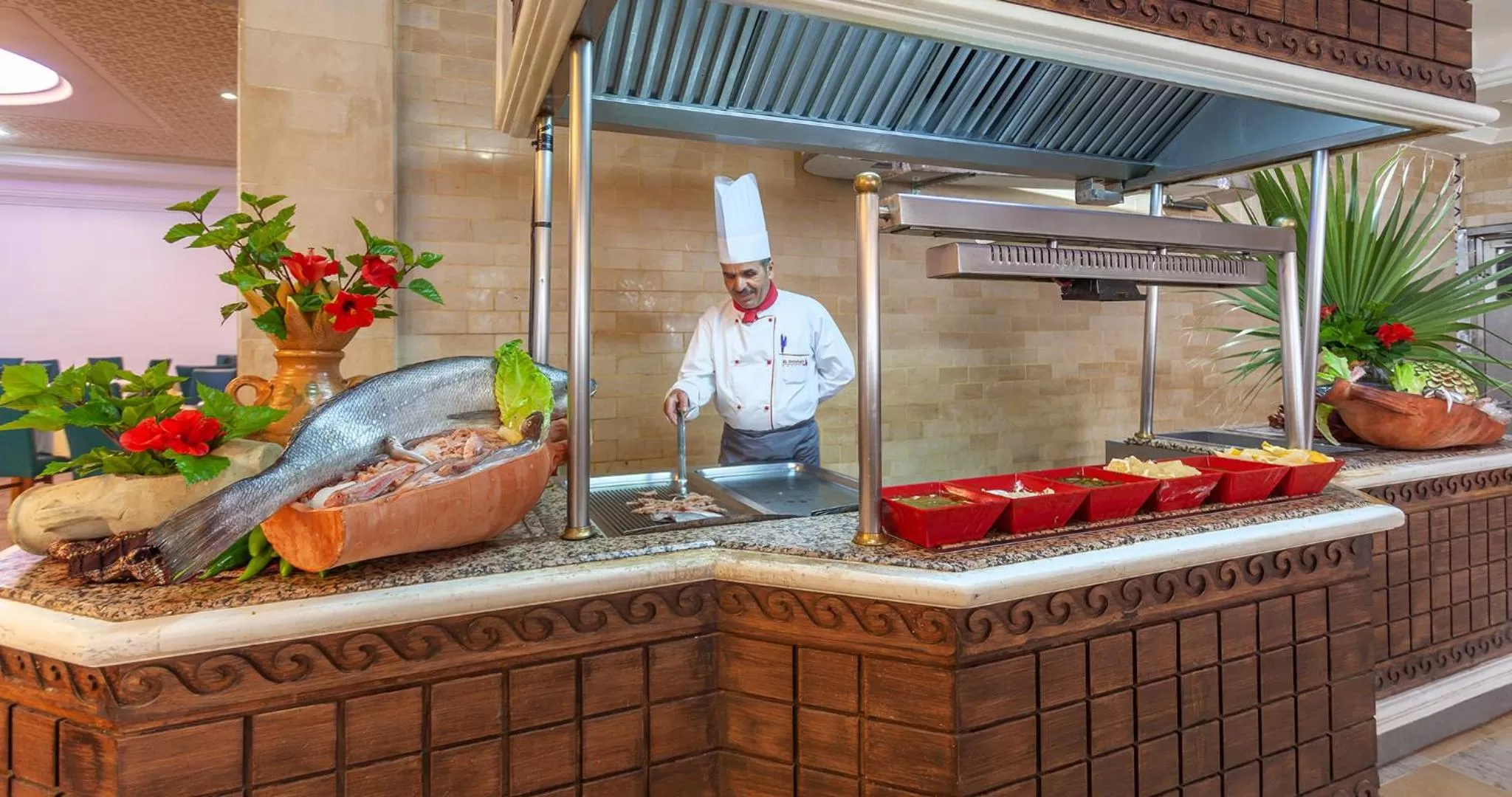 Restaurant/places to eat in El Mouradi Palace- Couple et Famille uniquement