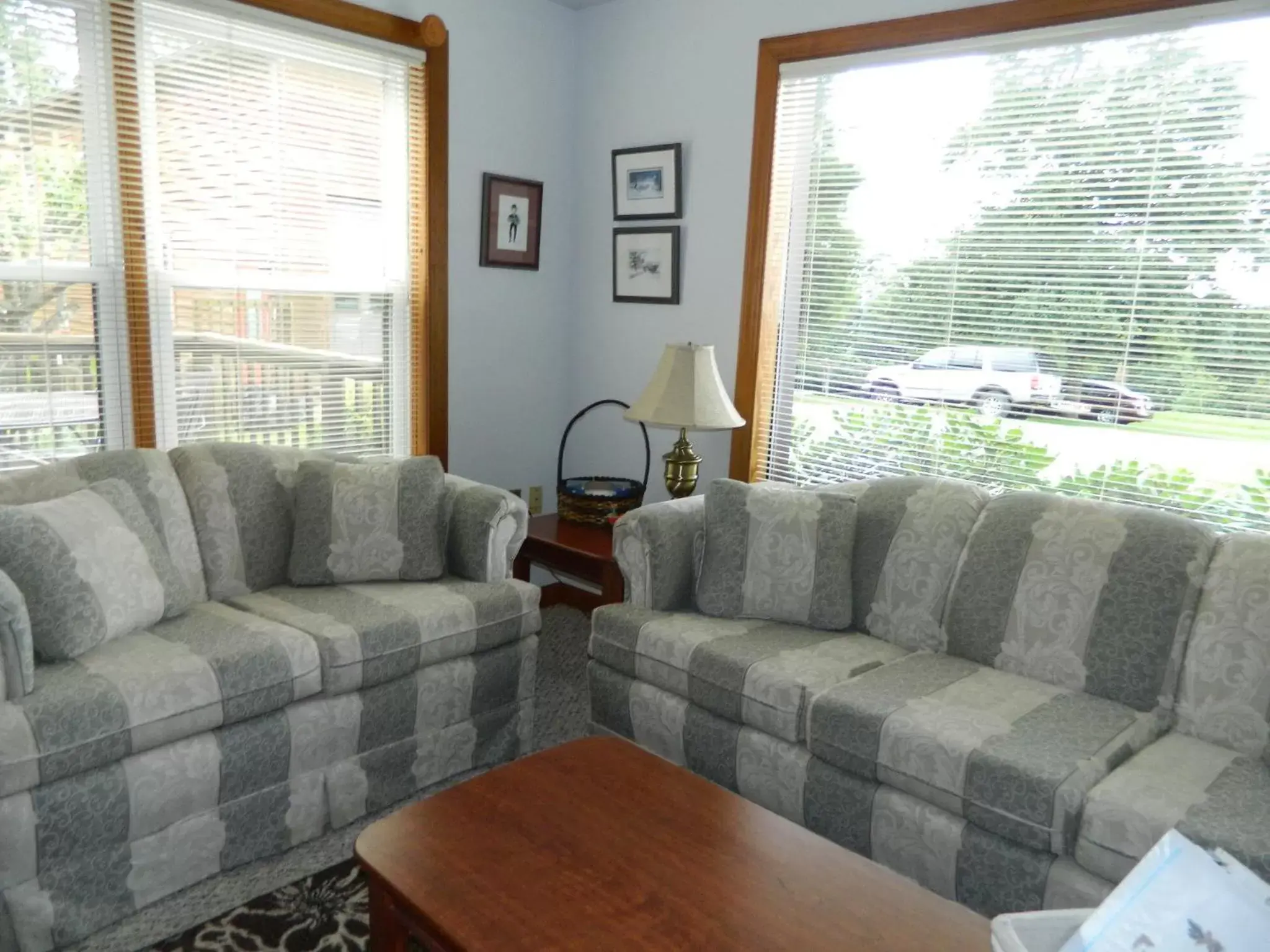 Seating Area in Bent Mountain Lodge Bed And Breakfast, Inc.