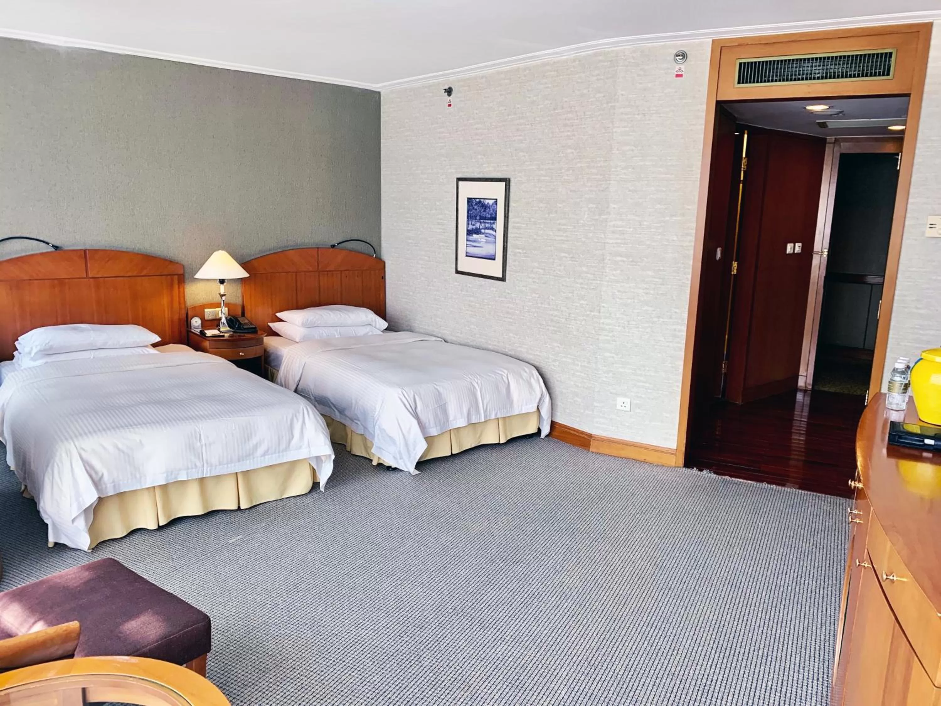 Bed in Hotel Nikko Dalian