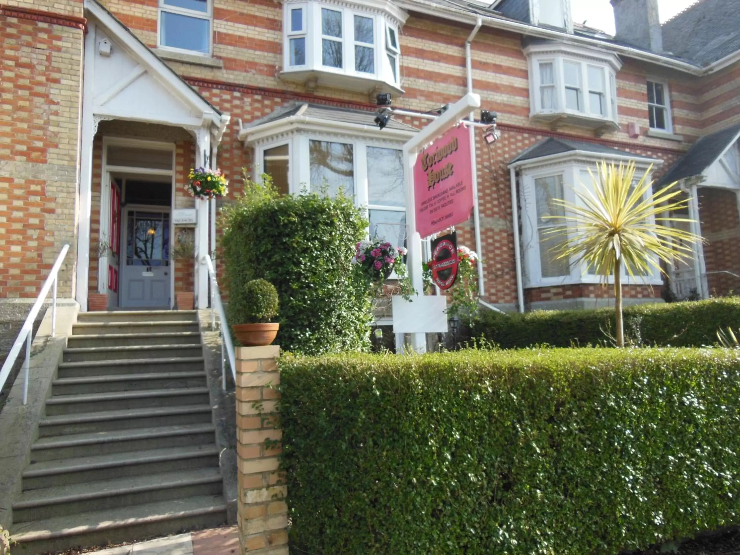 Facade/entrance in Torwood House