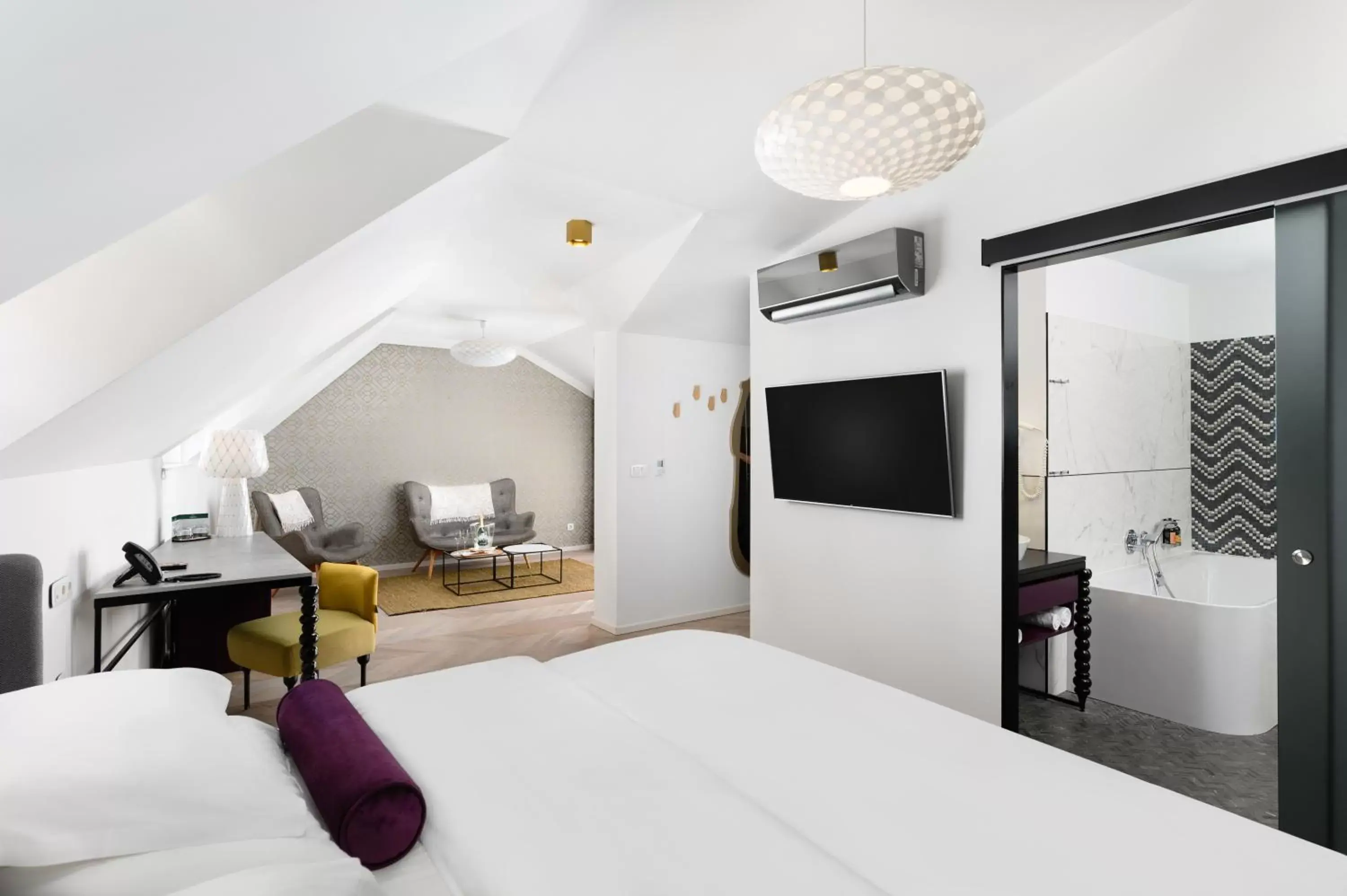 Petite Maison Suite in Maison Bistro & Hotel Petite Maison Suite in Maison Bistro & Hotel