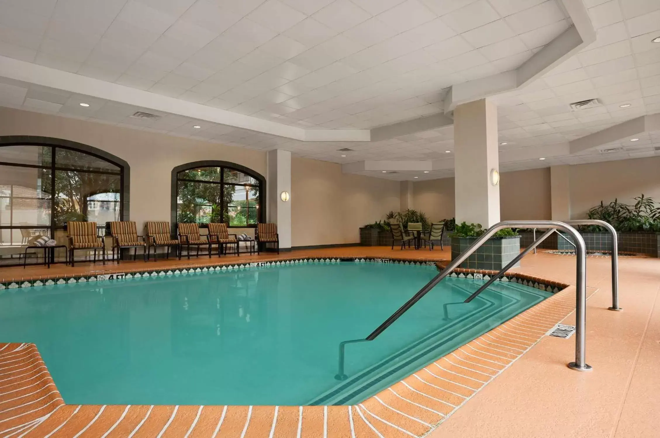 Pool view, Swimming Pool in Embassy Suites by Hilton Dallas Near the Galleria