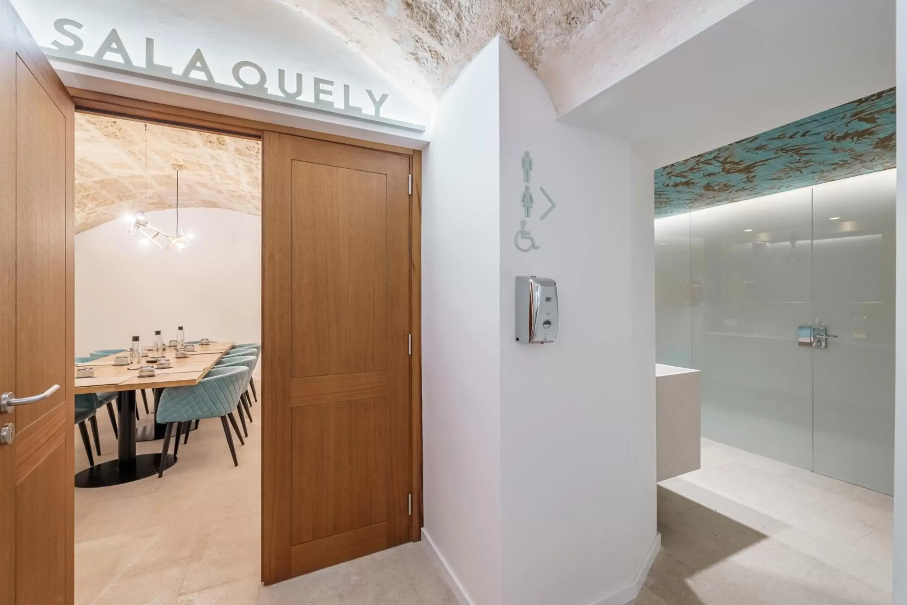 Business facilities in Can Guixe - Turismo de Interior