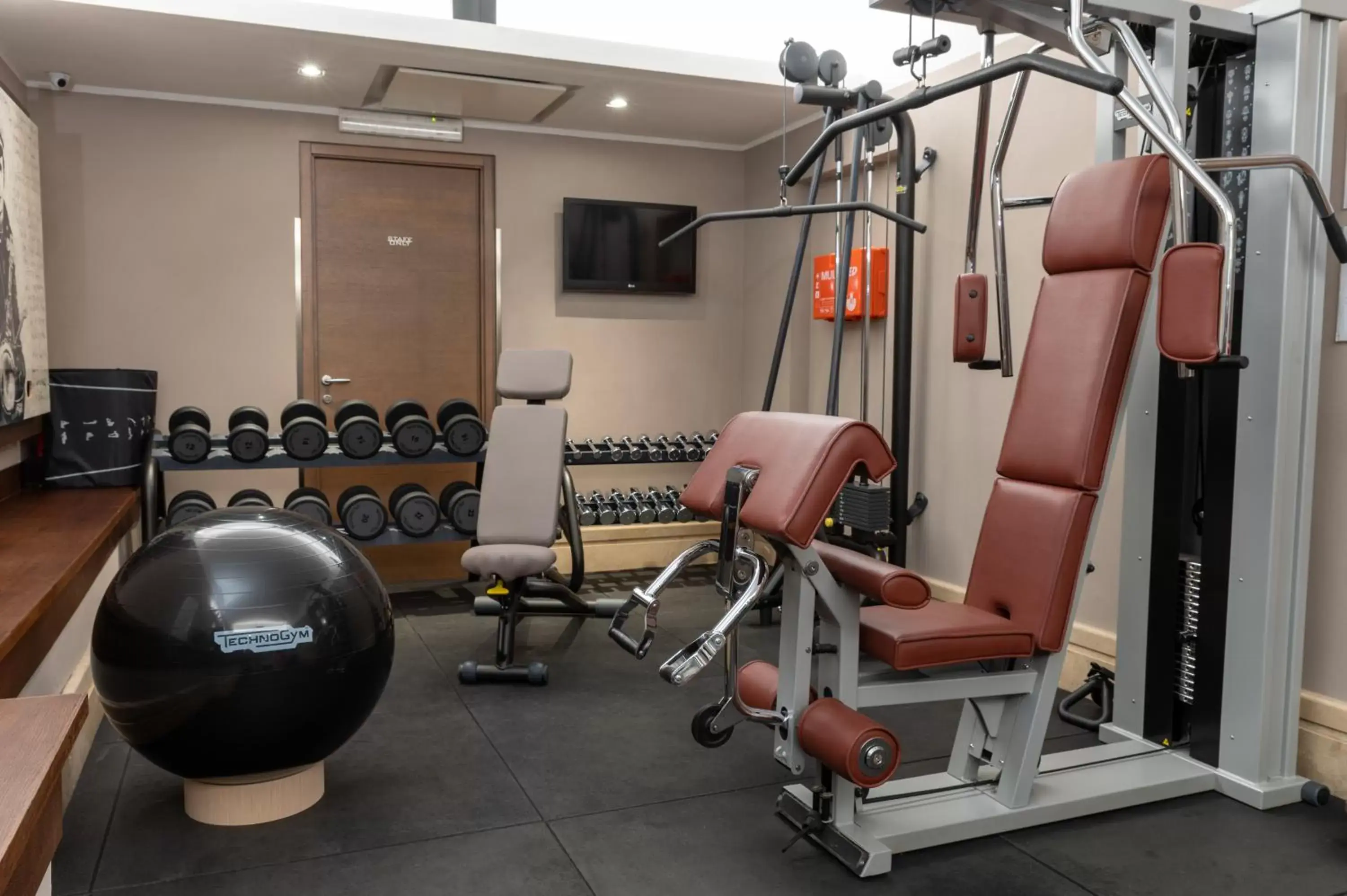 Fitness centre/facilities, Fitness Center/Facilities in The Independent Hotel