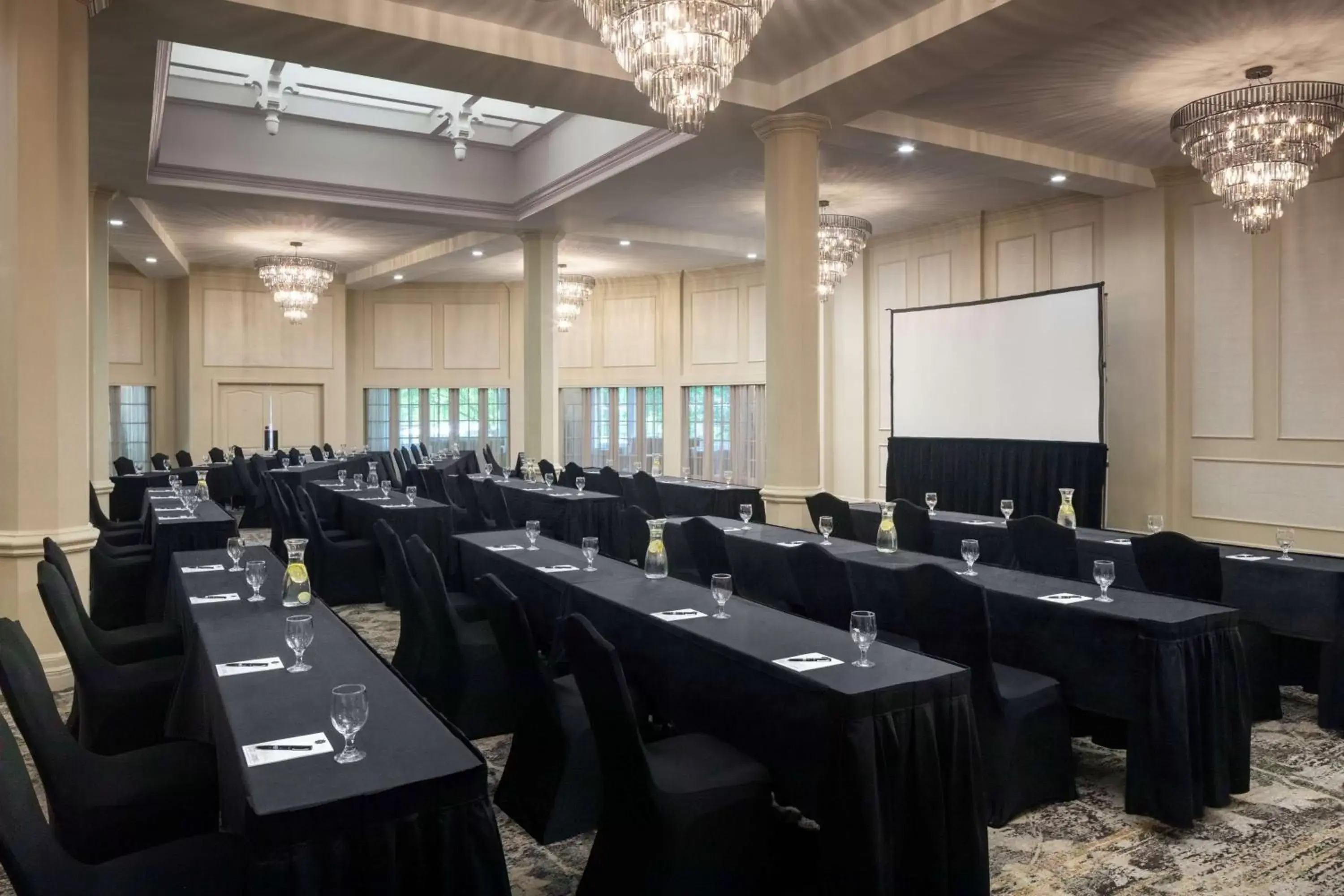 Meeting/conference room in The Elms Hotel & Spa, a Destination by Hyatt Hotel