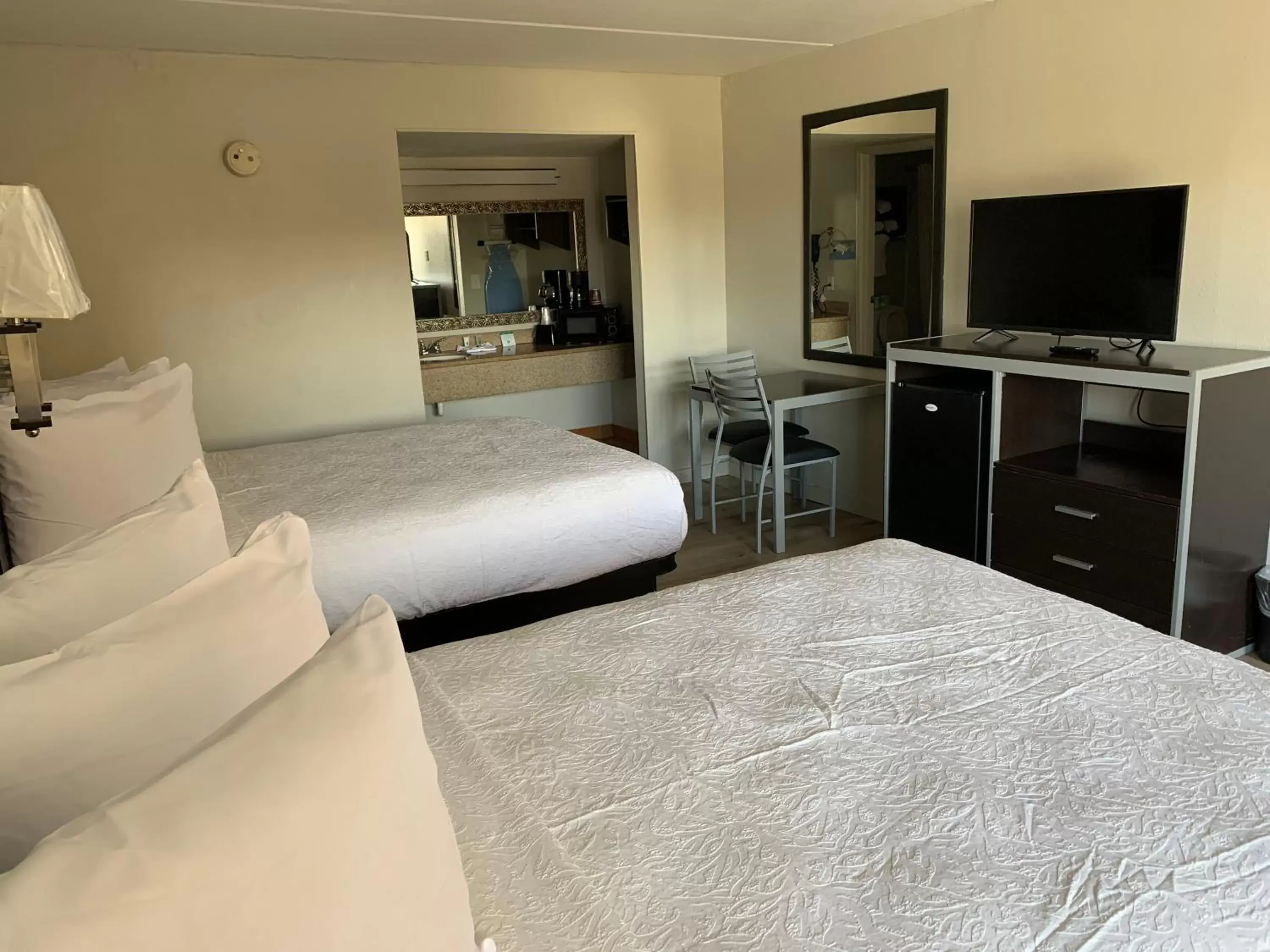 Bedroom, Bed in South Padre Island Lodge Bedroom, Bed in South Padre Island Lodge