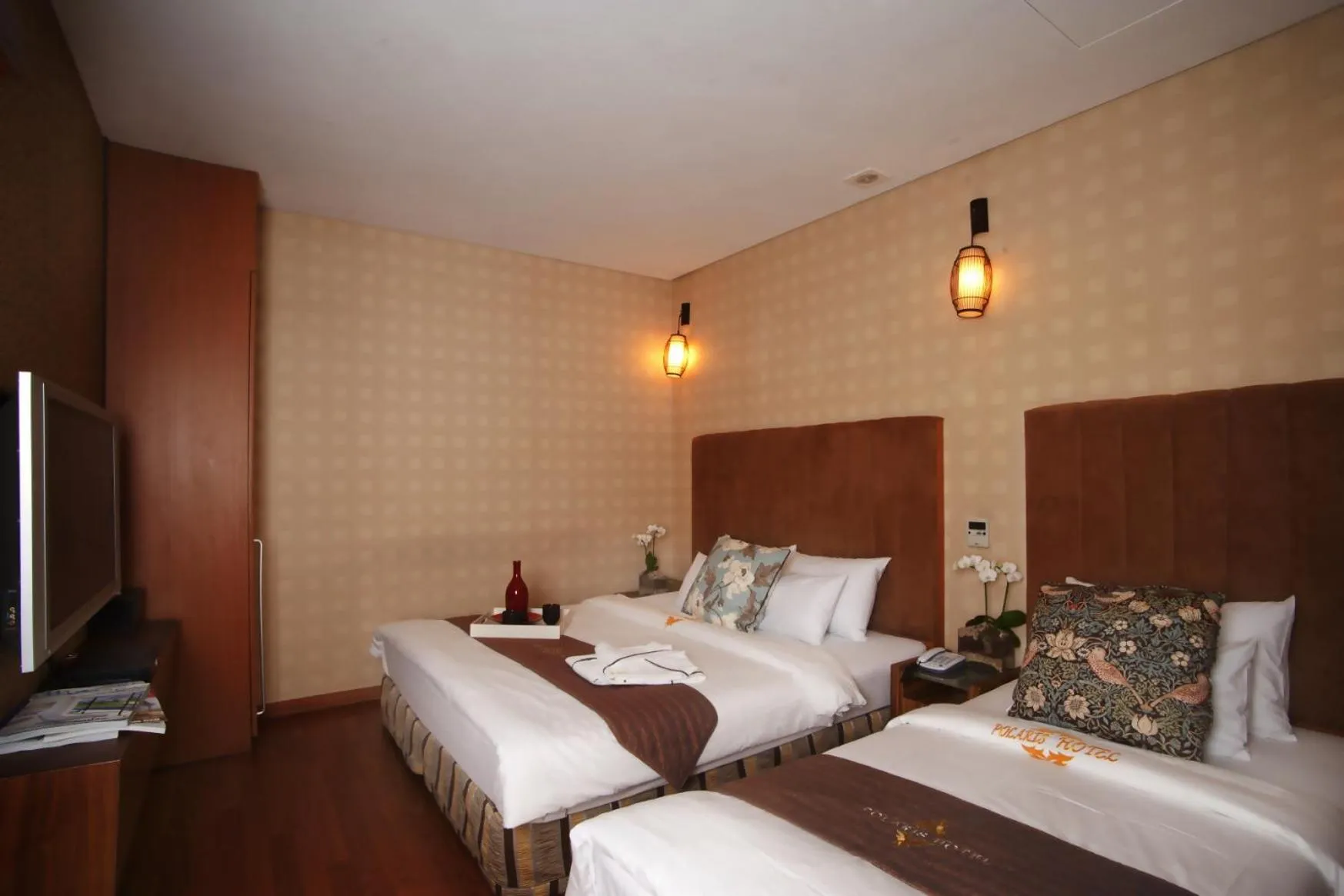 Bed in Polaris Hotel