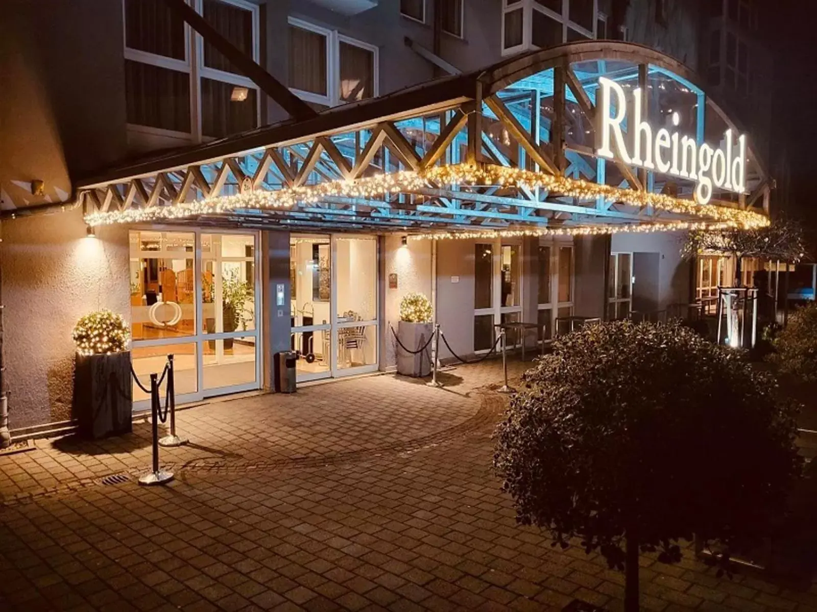 Facade/entrance in Hotel Rheingold