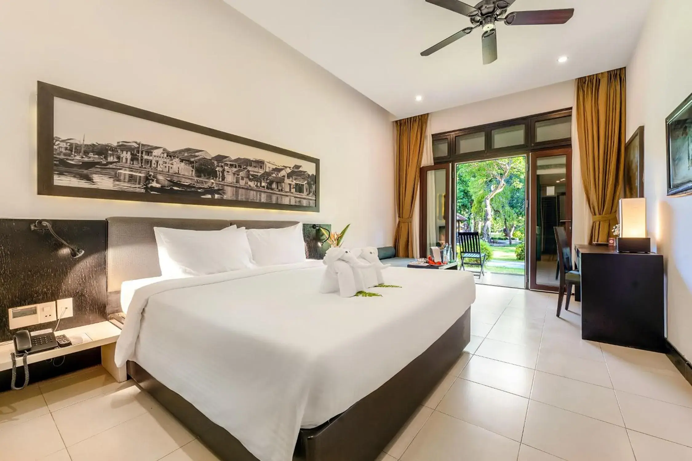 Bedroom, Bed in HOI AN HISTORIC HOTEL