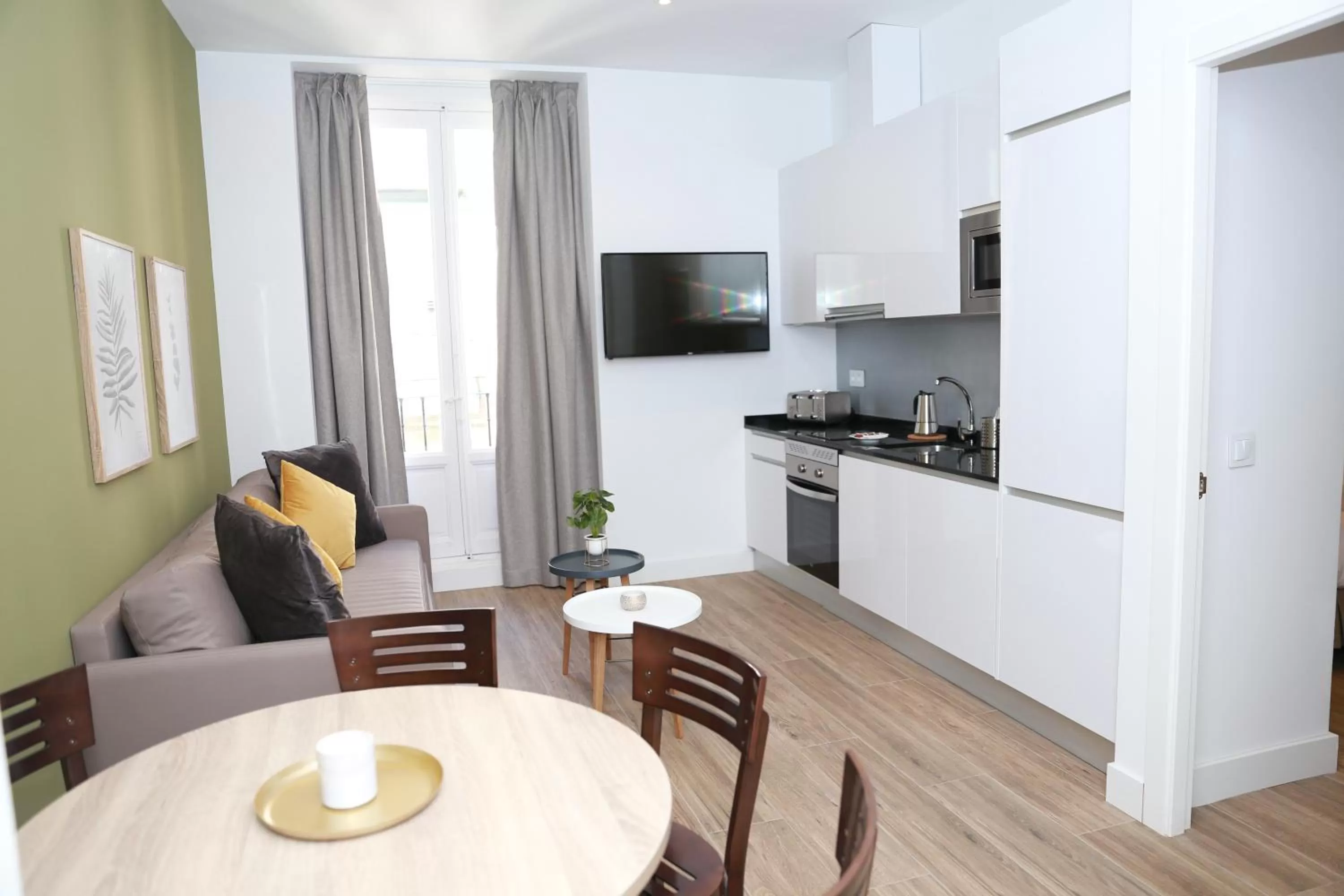 Dining area in New Point Opera