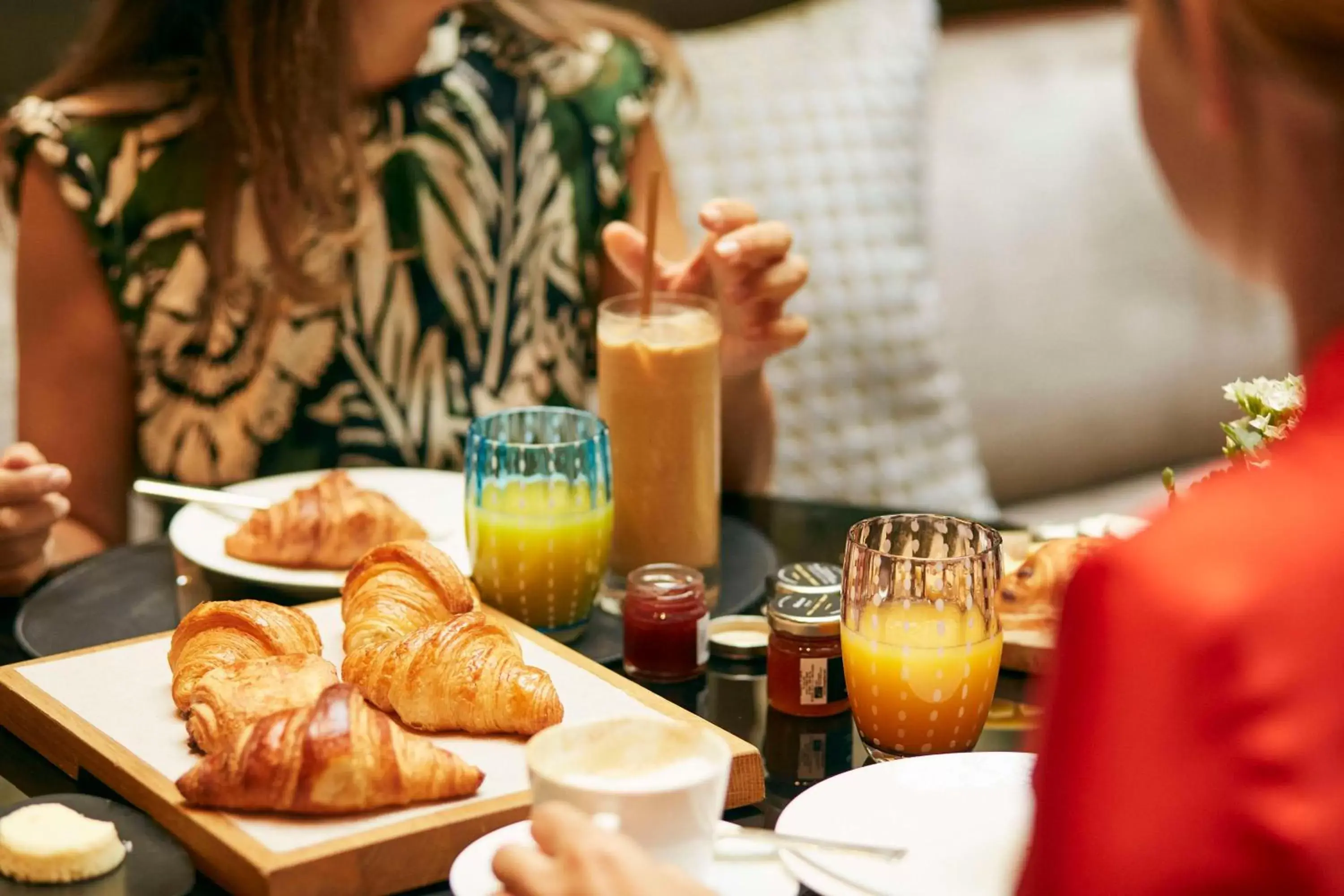 Restaurant/places to eat, Breakfast in Park Hyatt Vendome Hotel