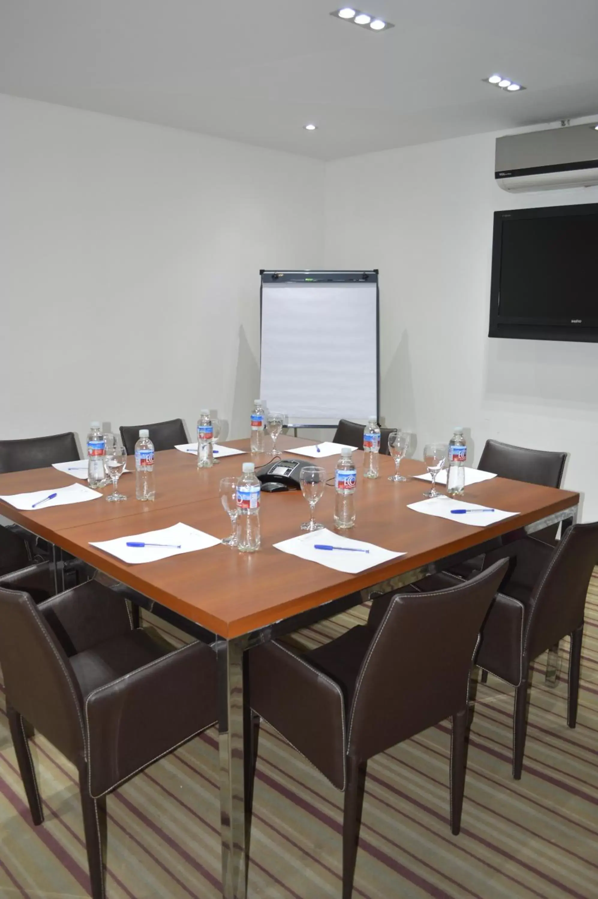 Meeting/conference room in ian Hotel