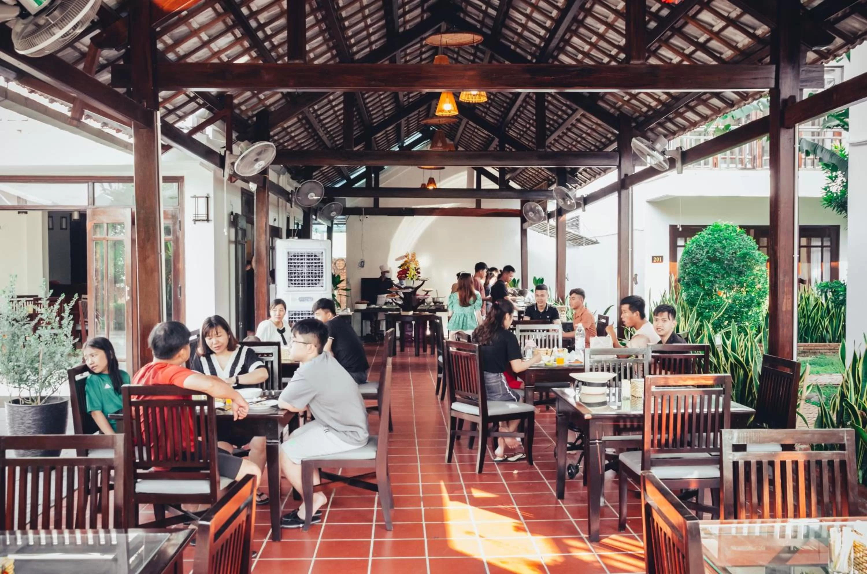 Restaurant/places to eat in Riverside Bamboo Resort Hoi An