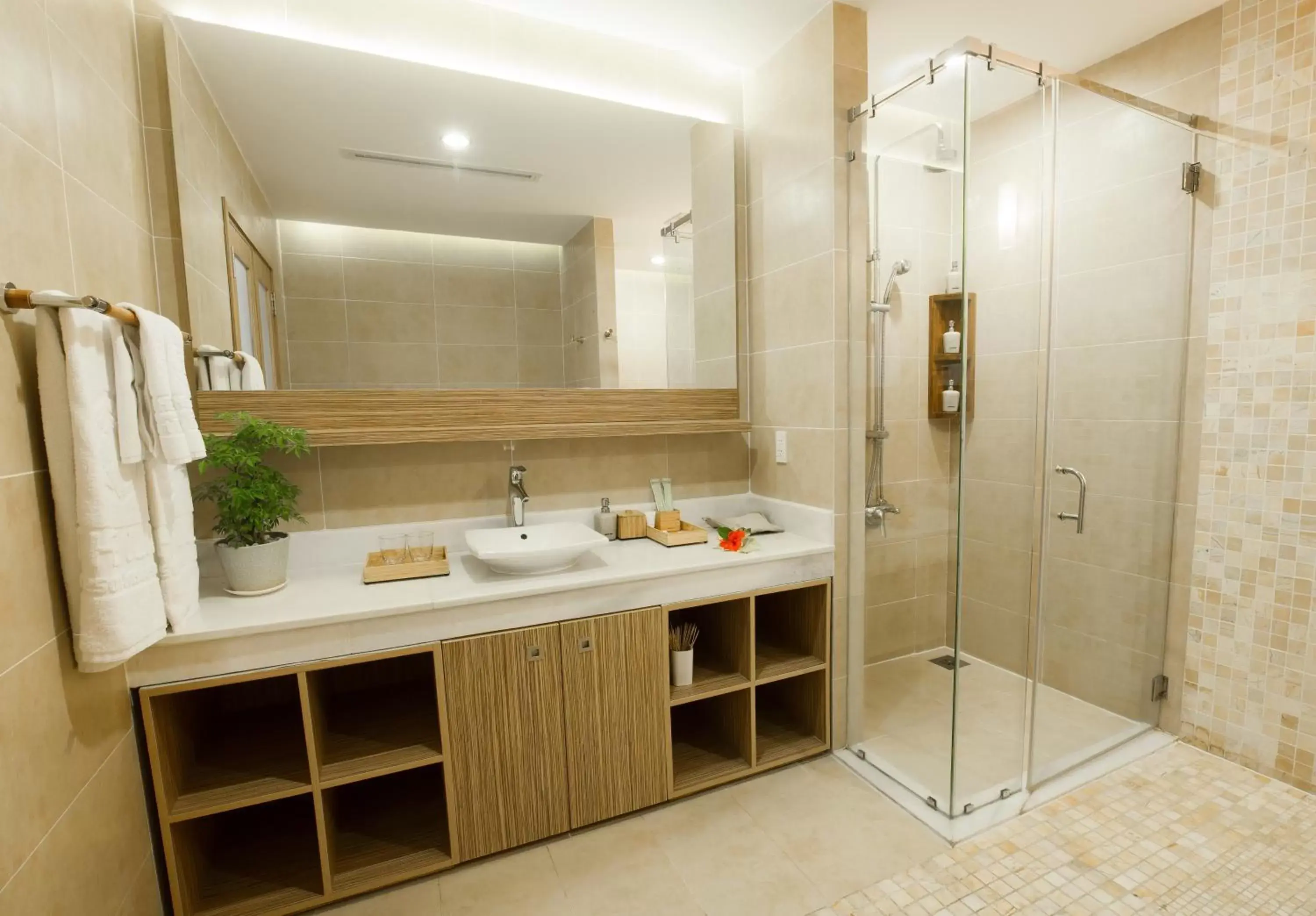 Toilet, Bathroom in The Cliff Resort & Residences