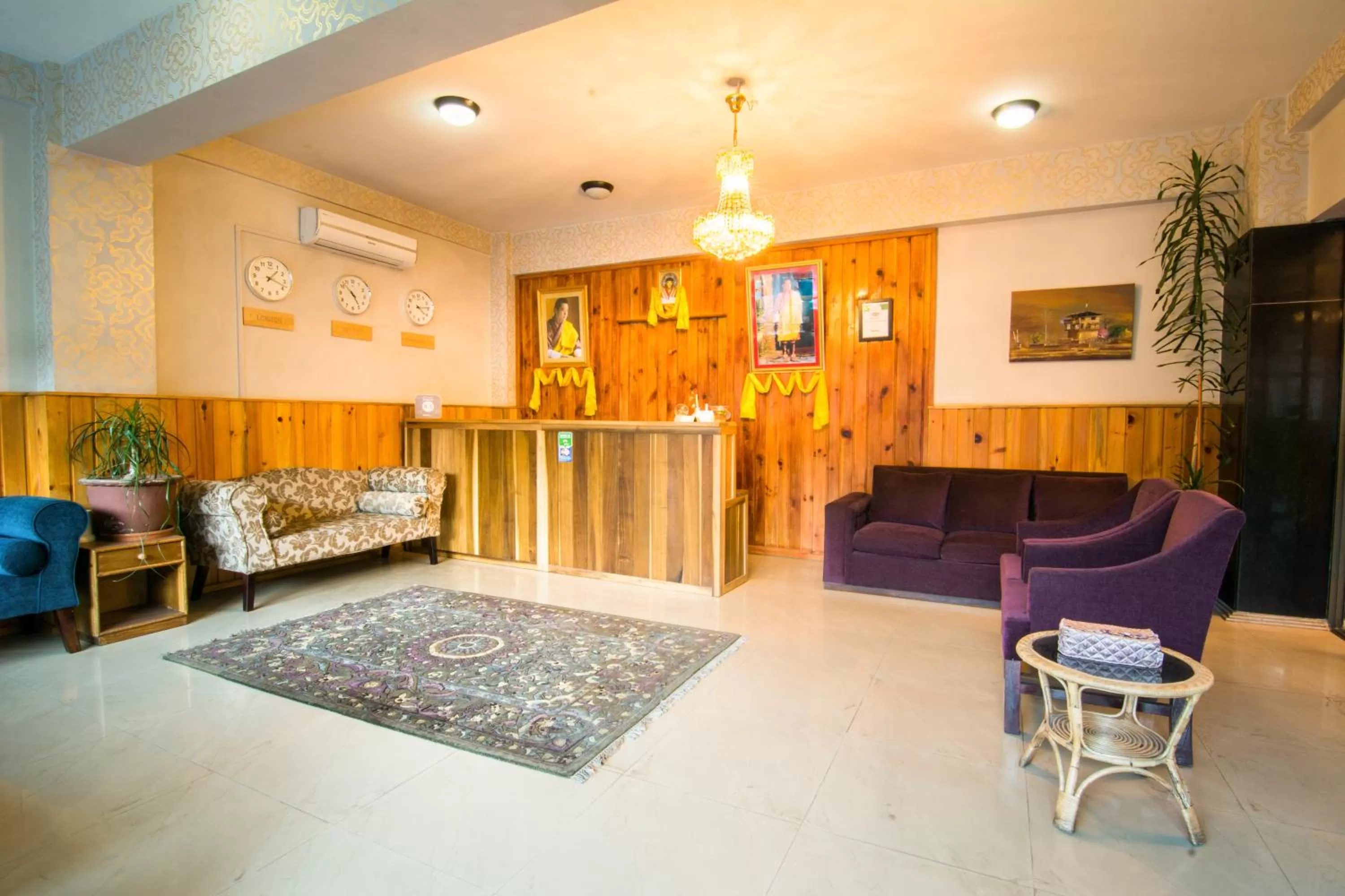 Lobby or reception in Khamsum Inn