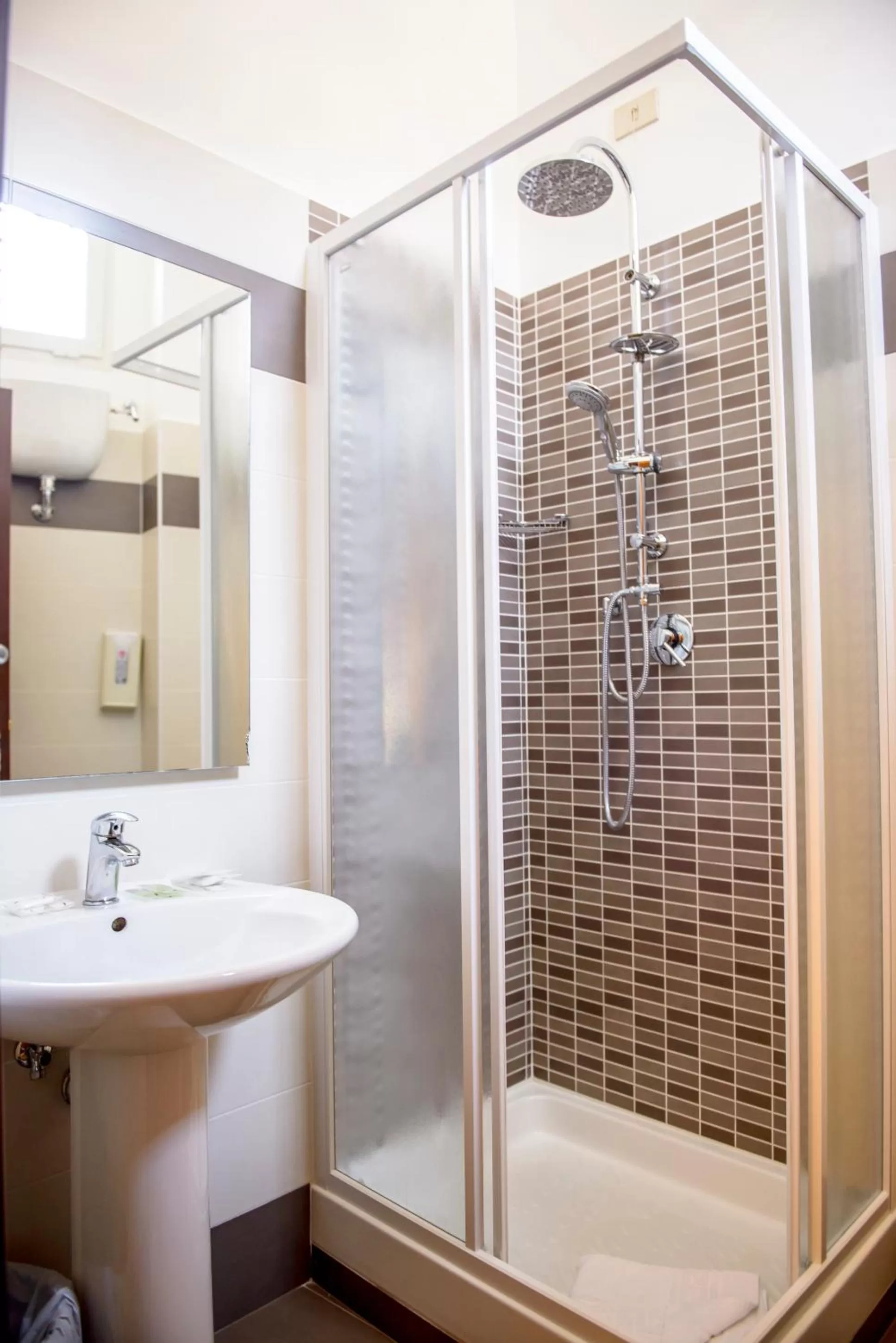 Shower in Hotel Emmaus