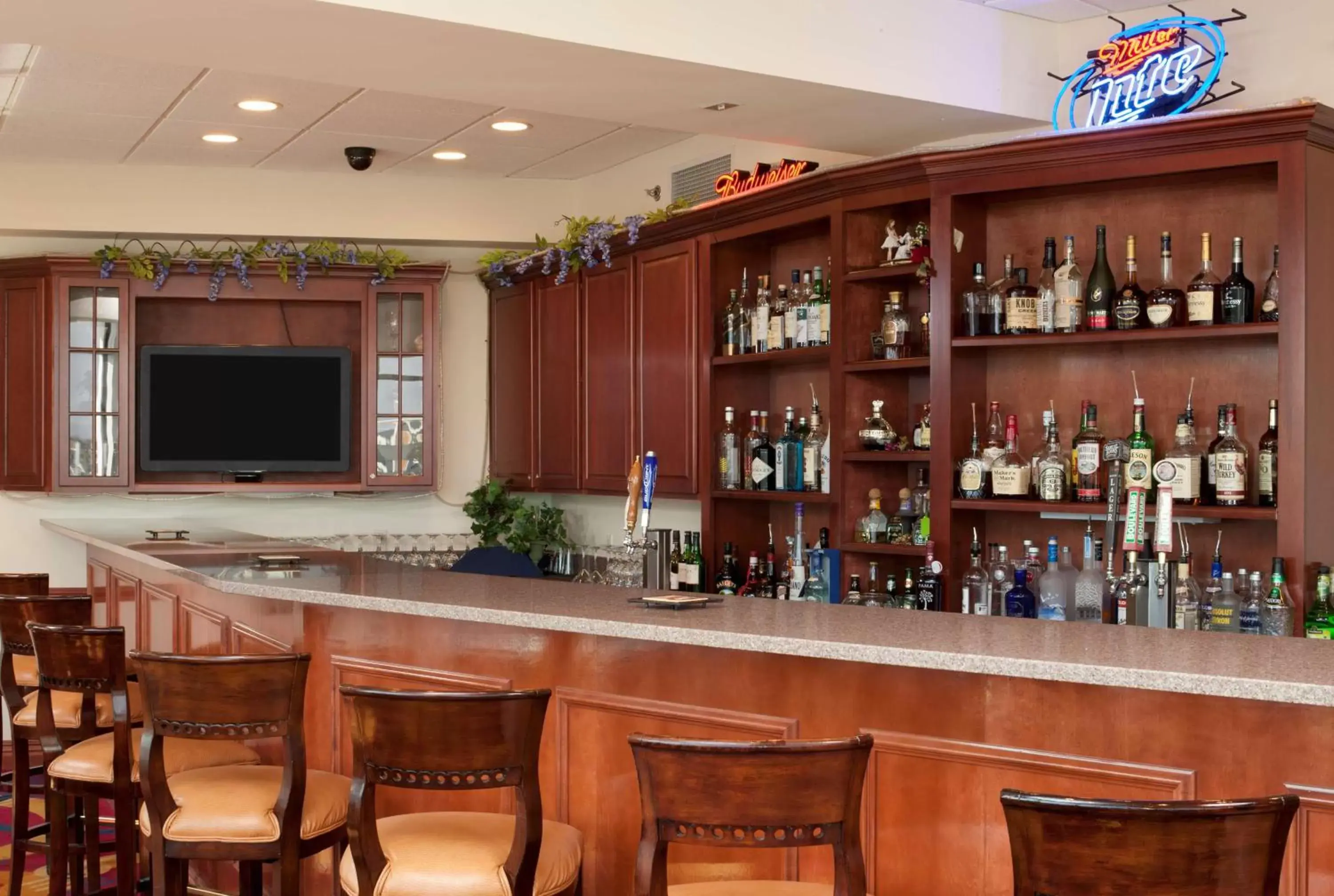 Lounge or bar, Lounge/Bar in DoubleTree by Hilton Jefferson City